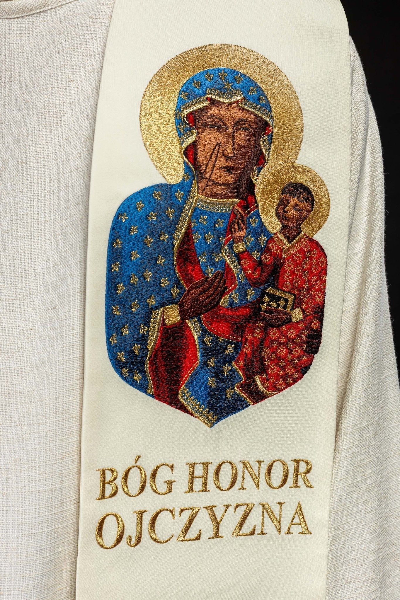 Embroidered Mary stole - Image 4