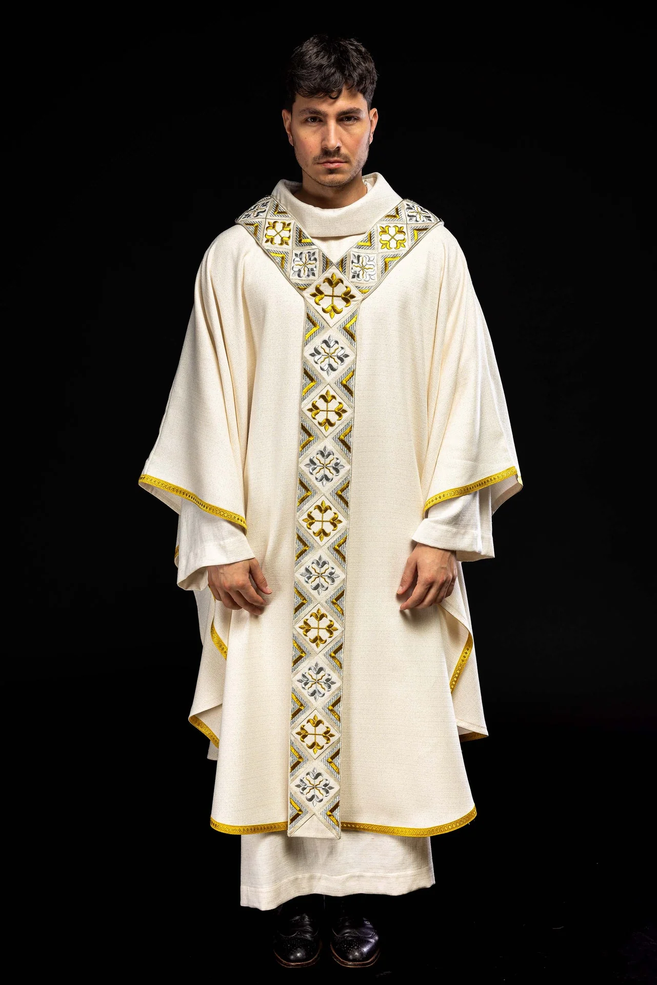 Embroidered stole for chasuble included in the set with the chasuble - Image 2