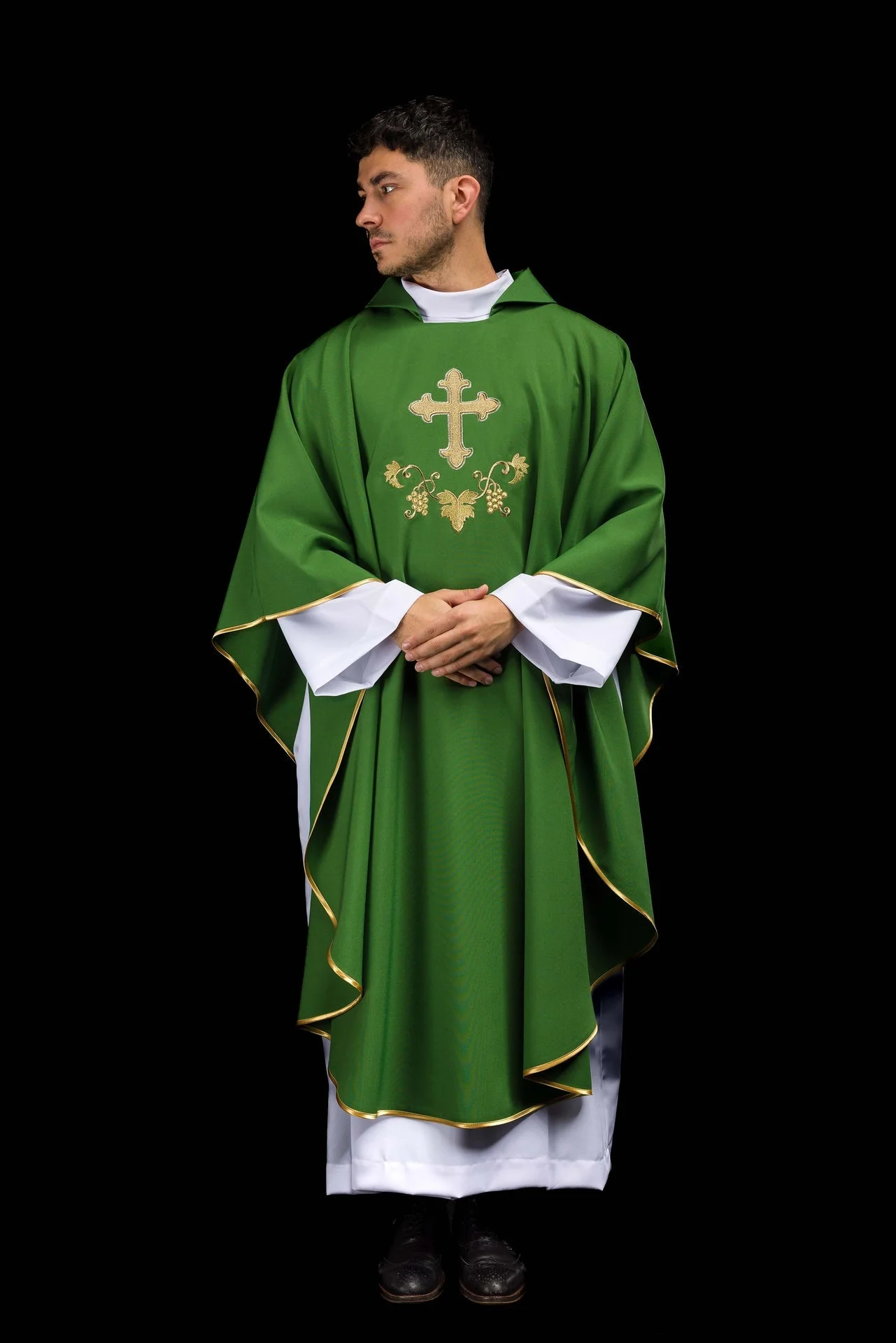 Green chasuble embroidered with a cross symbol and a wide collar - Image 9