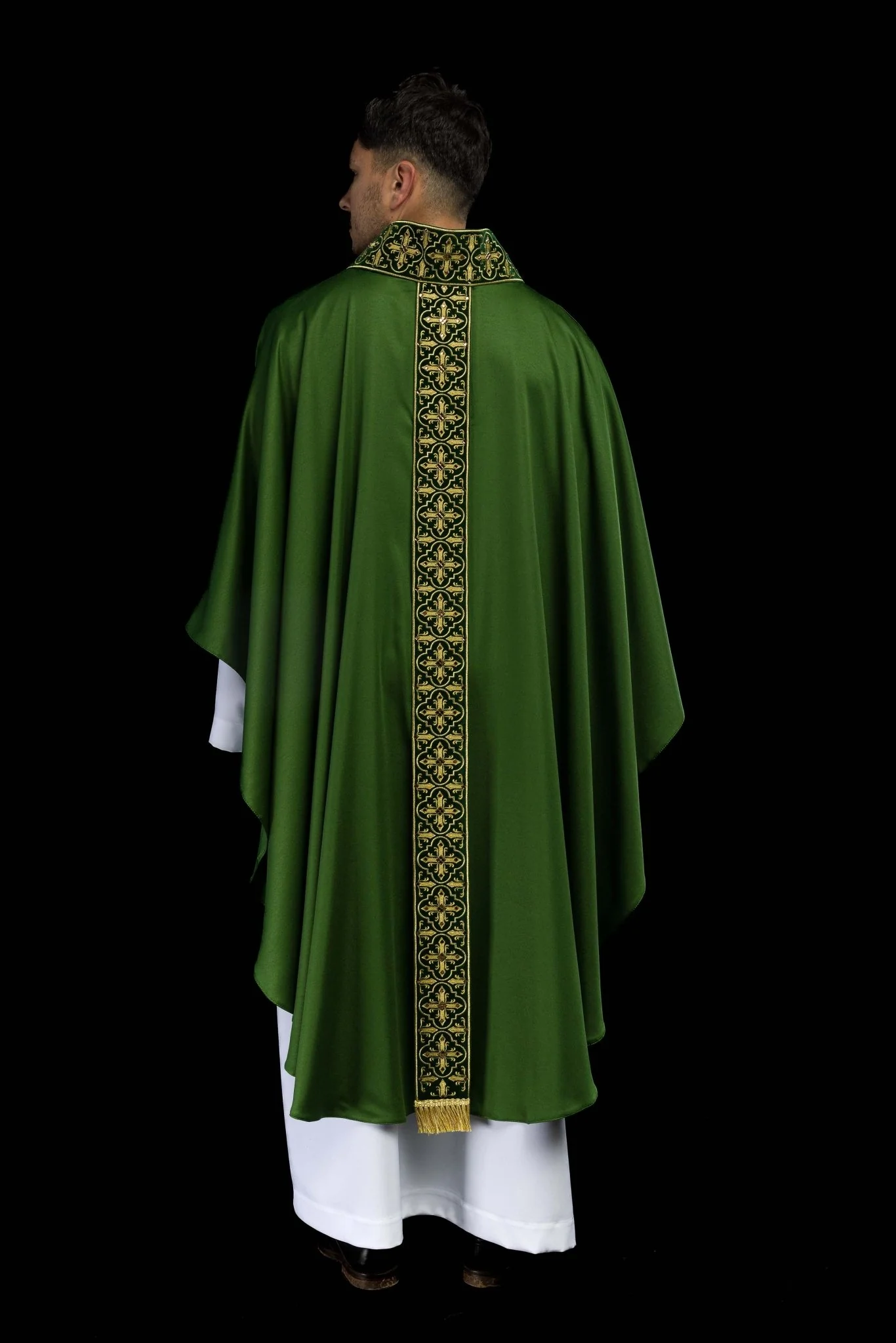 Green chasuble finished with 500 green faceted stones - Image 9