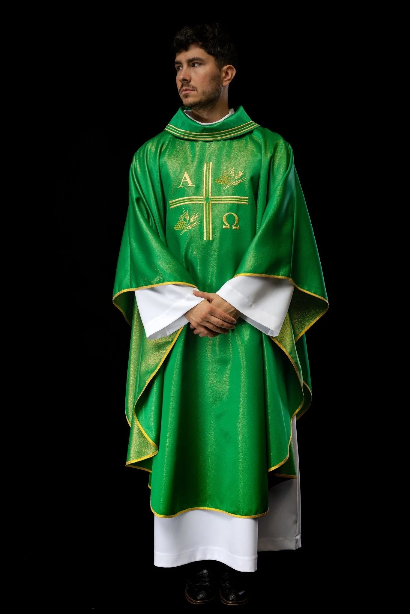 Green chasuble with Alfa and Omega motif with decorated collar - Image 9