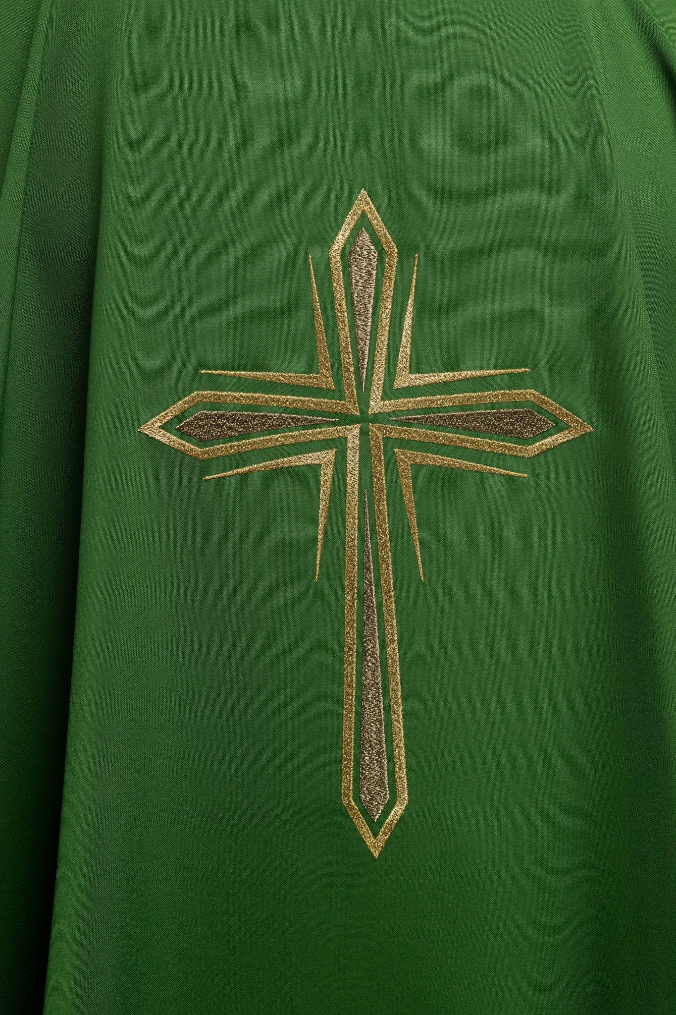 Green chasuble with cross embroidery - Image 6