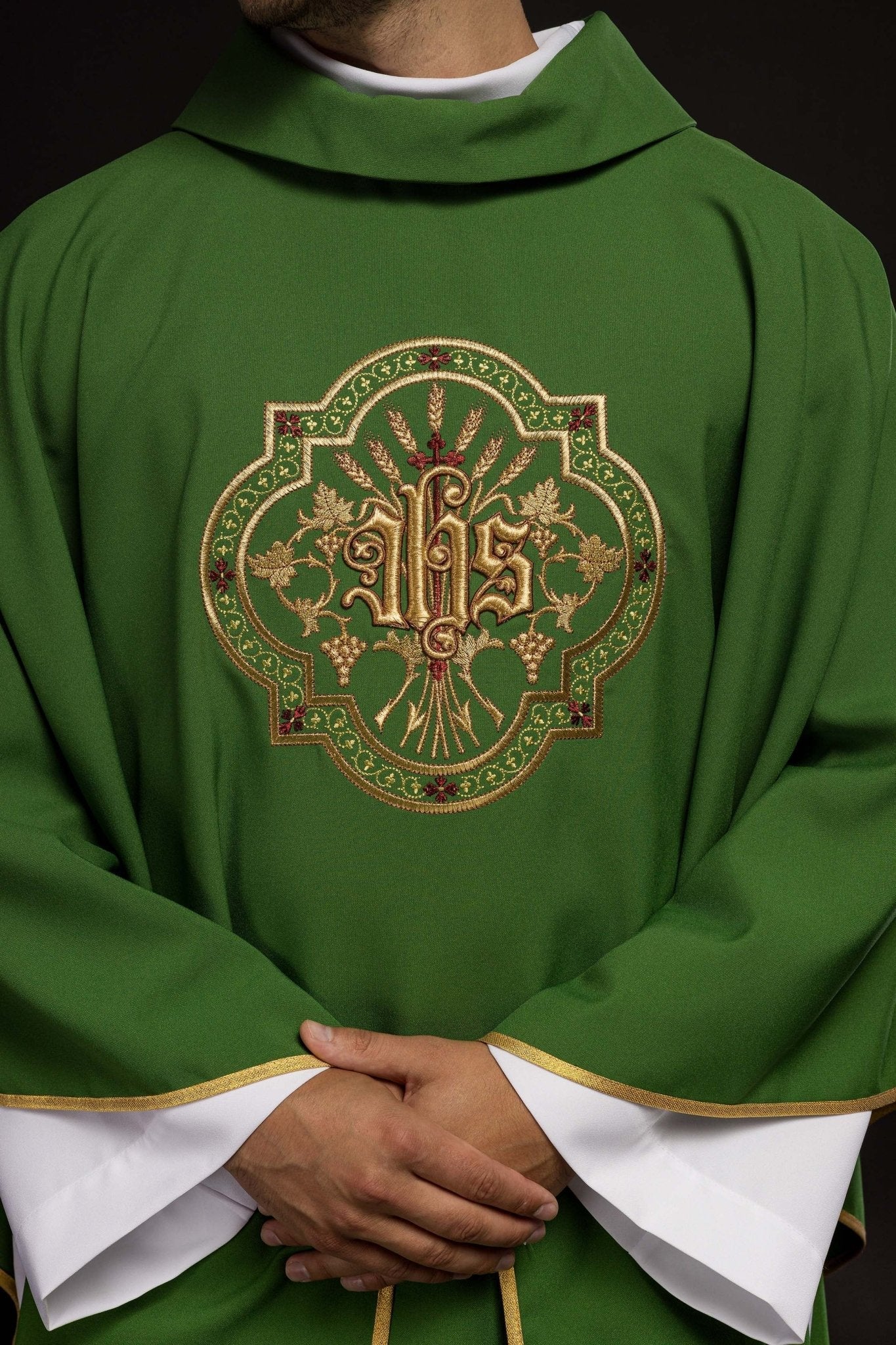 Green chasuble with IHS and PAX embroidery - Image 3