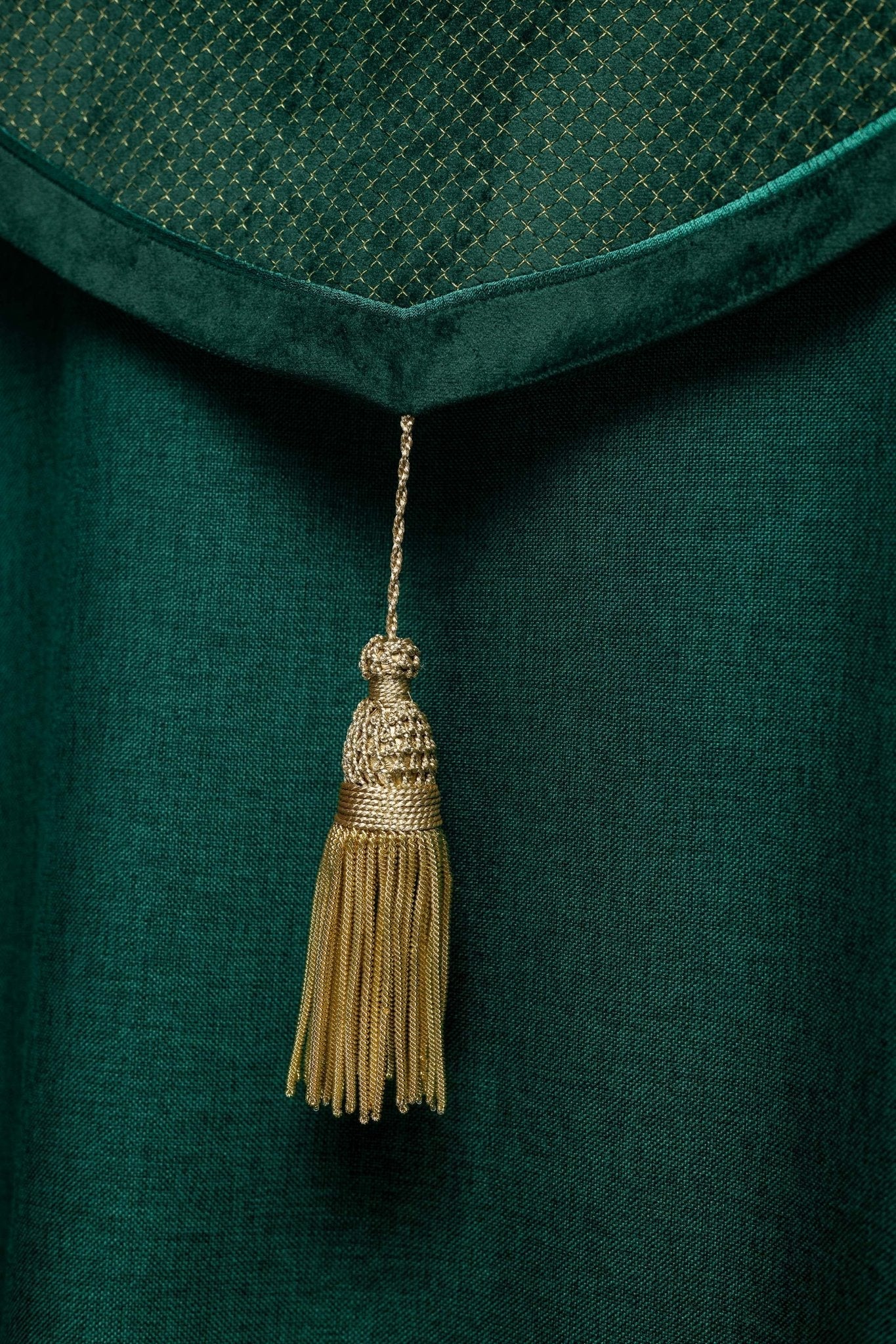 Green cope with a velvet sash and cross embroidery - Image 8