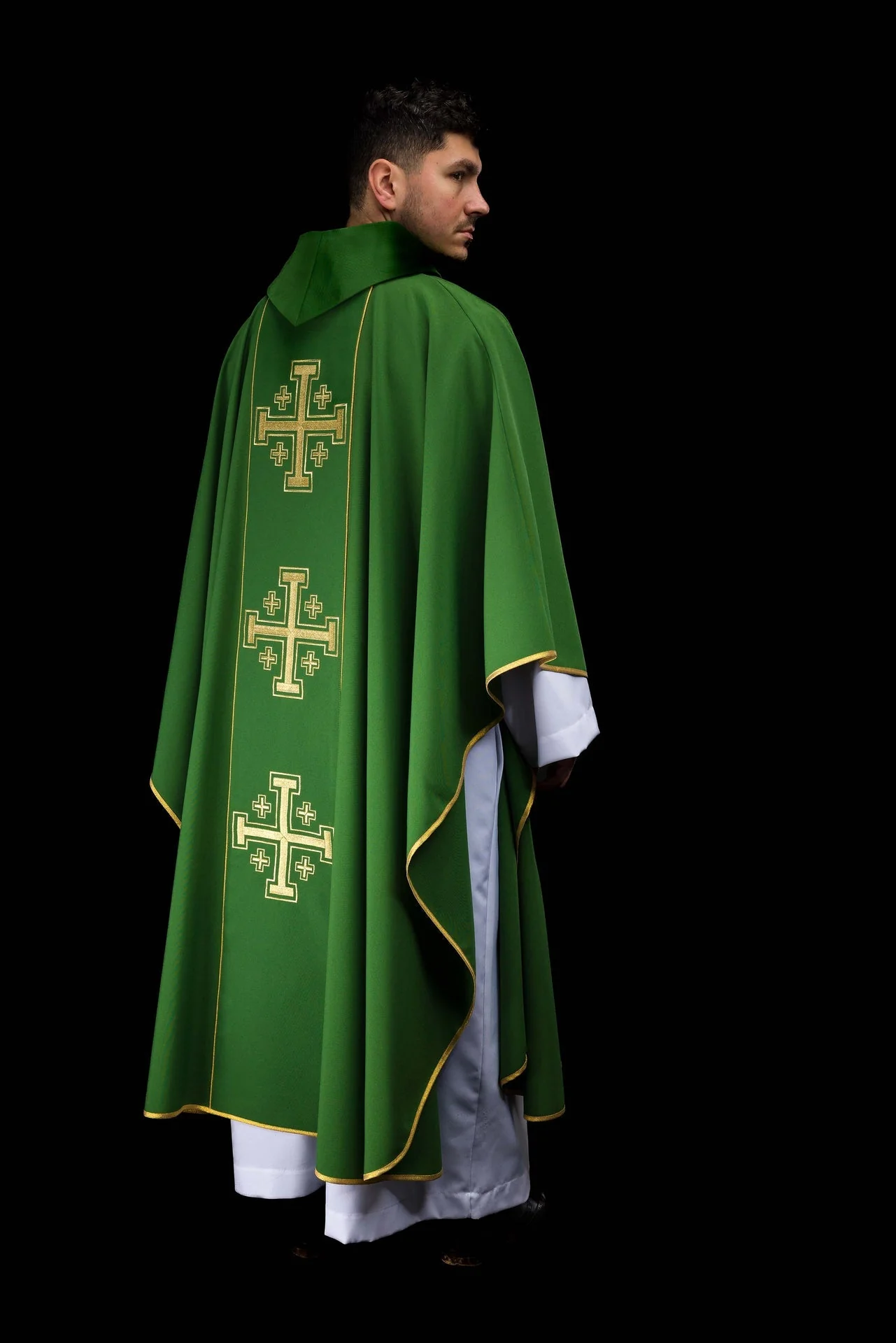 Green embroidered chasuble with band and Jerusalem crosses - Image 8