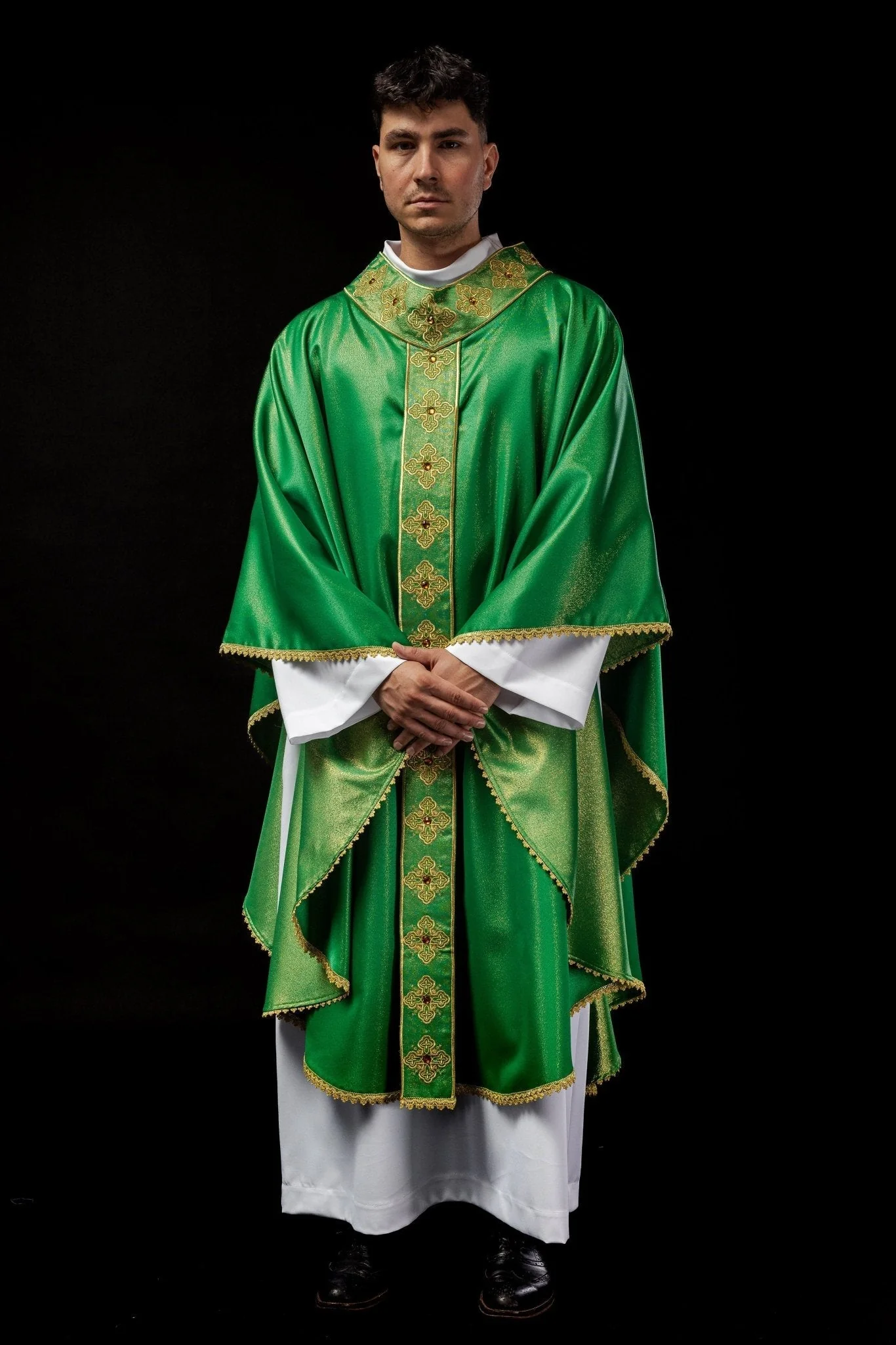 Green gothic chasuble with embroidered belt and collar decorated with stones - Image 7