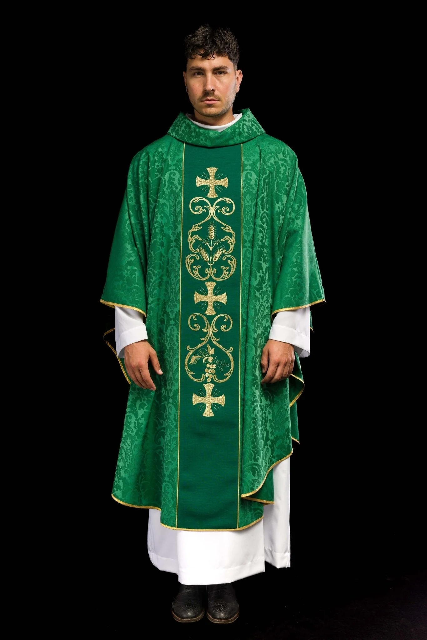 Green liturgical chasuble decorated with an embroidered belt - Image 7