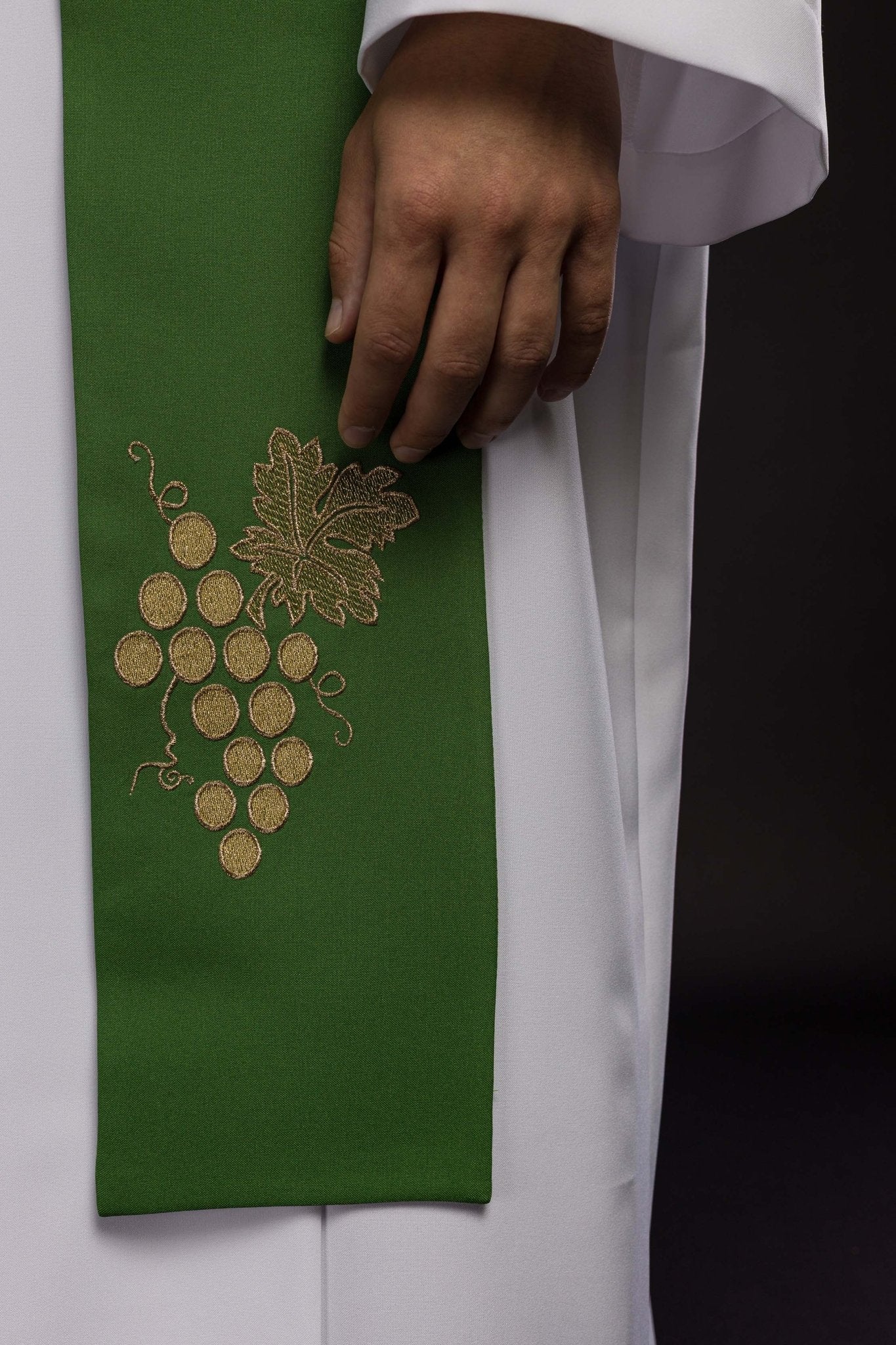 Green priestly stole embroidered IHS with grapes - Image 3
