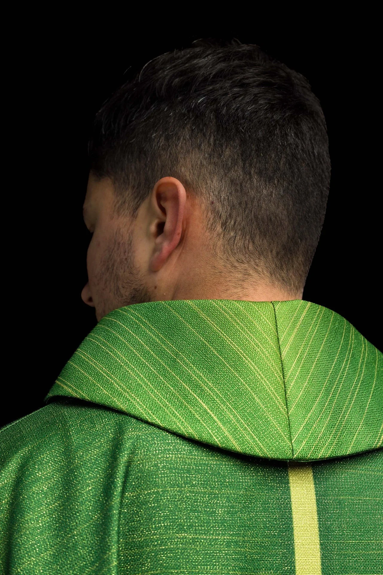 Green printed chasuble with cross motif - Image 6