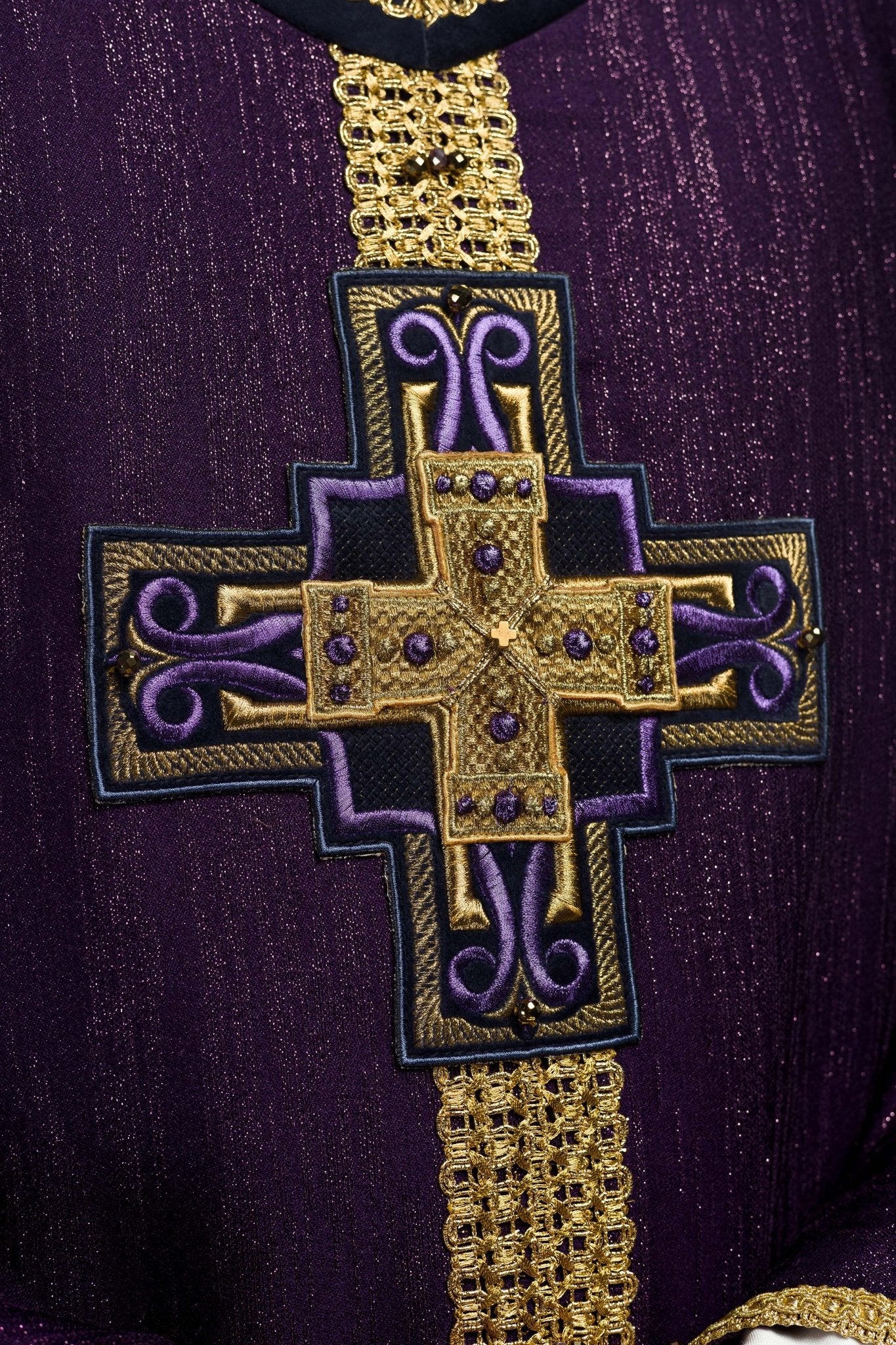 Handmade chasuble with natural stones Handmade 7015 Purple - Image 3