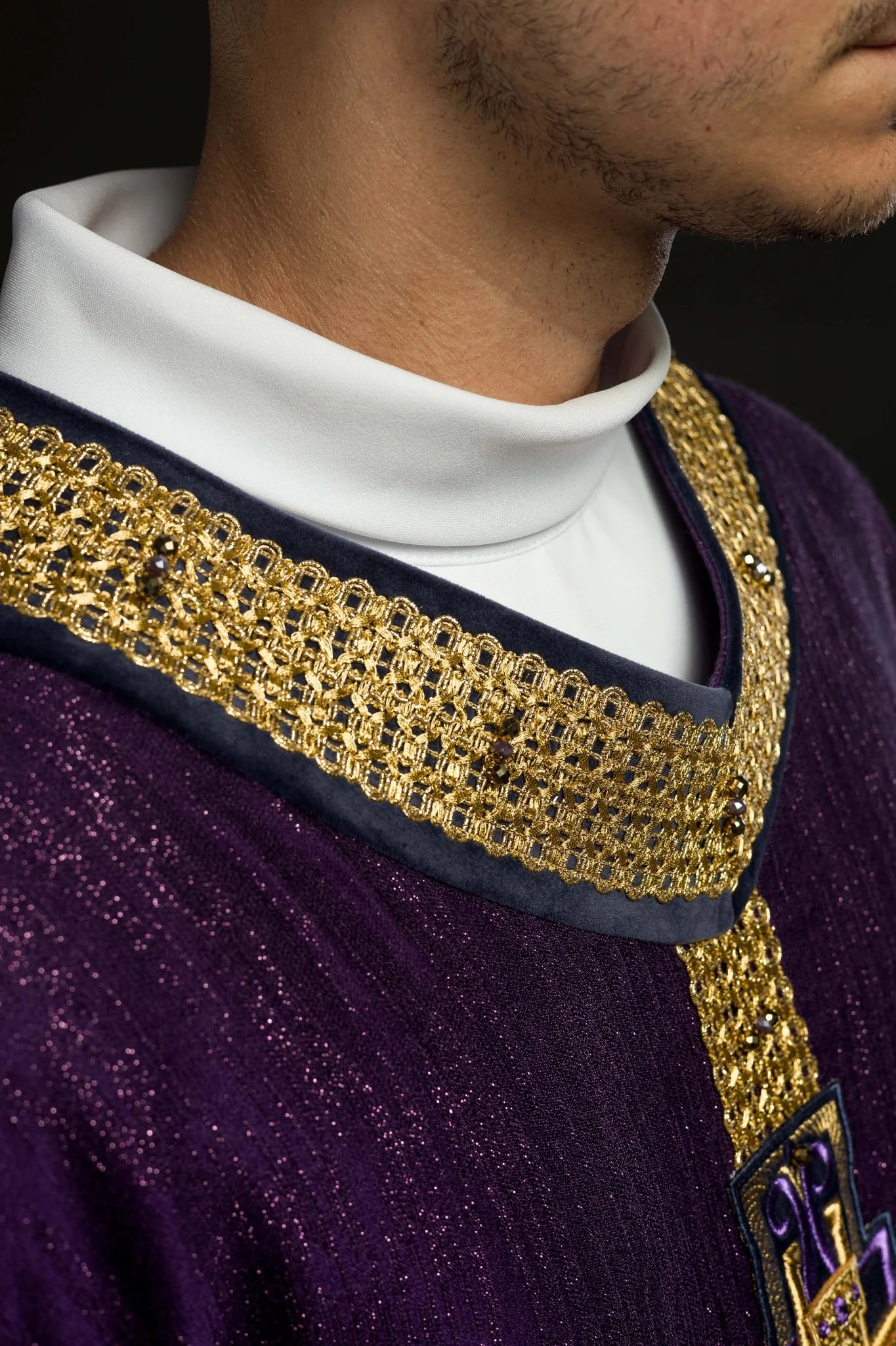 Handmade chasuble with natural stones Handmade 7015 Purple - Image 7