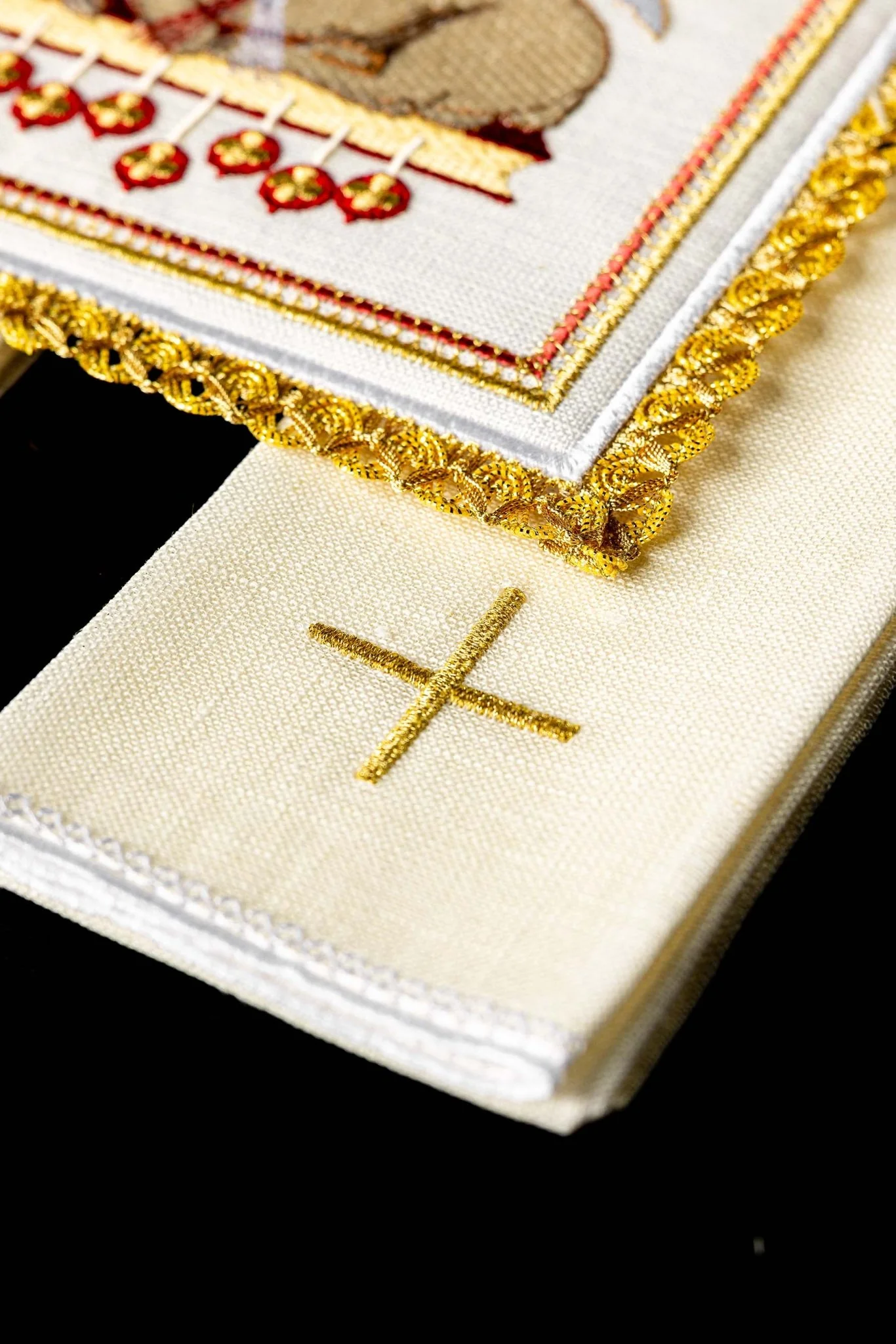 Mass linen set with lamb motif - Image 3