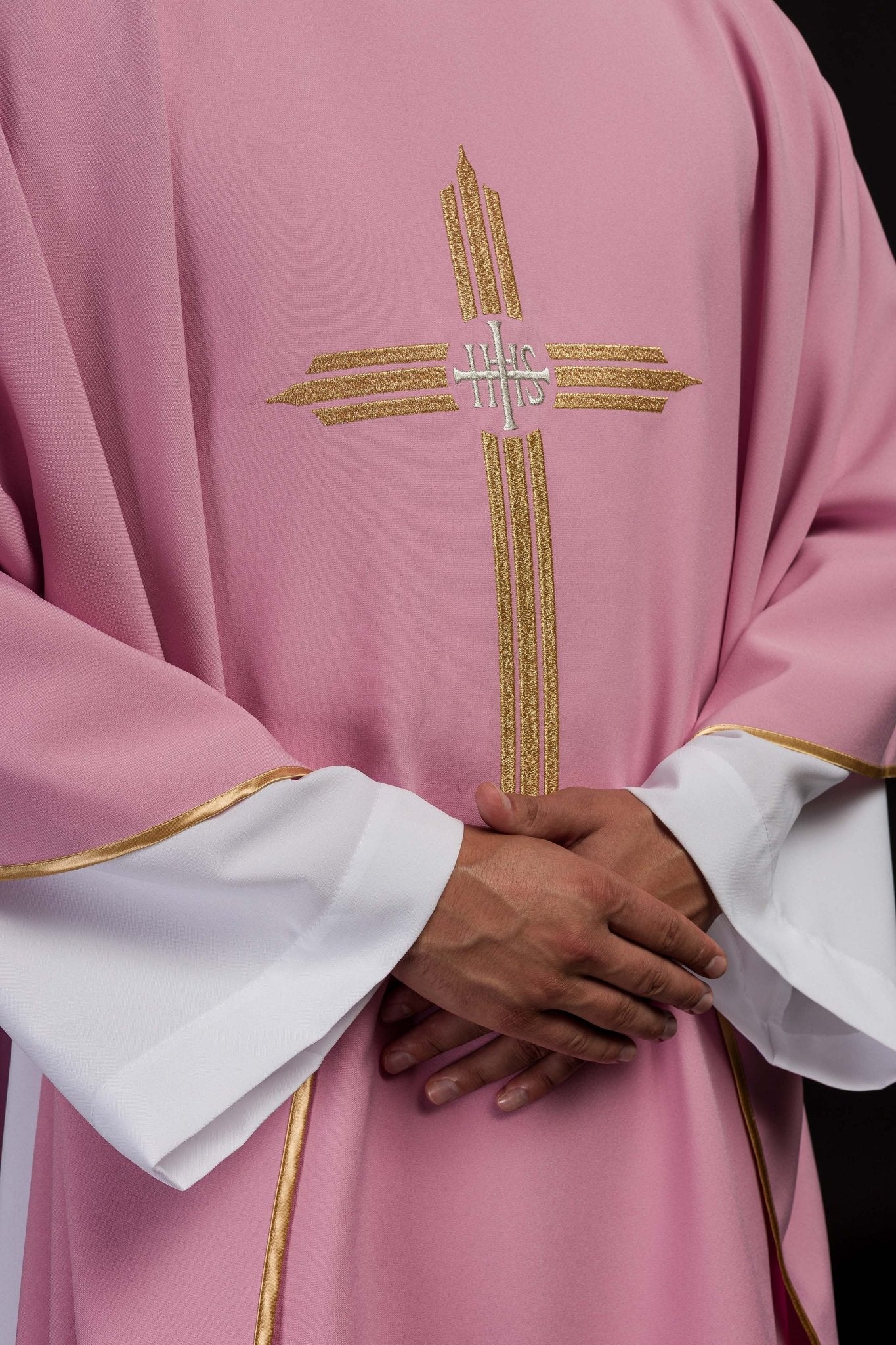 Pink chasuble embroidered with the symbol of Cross IHS - Image 4