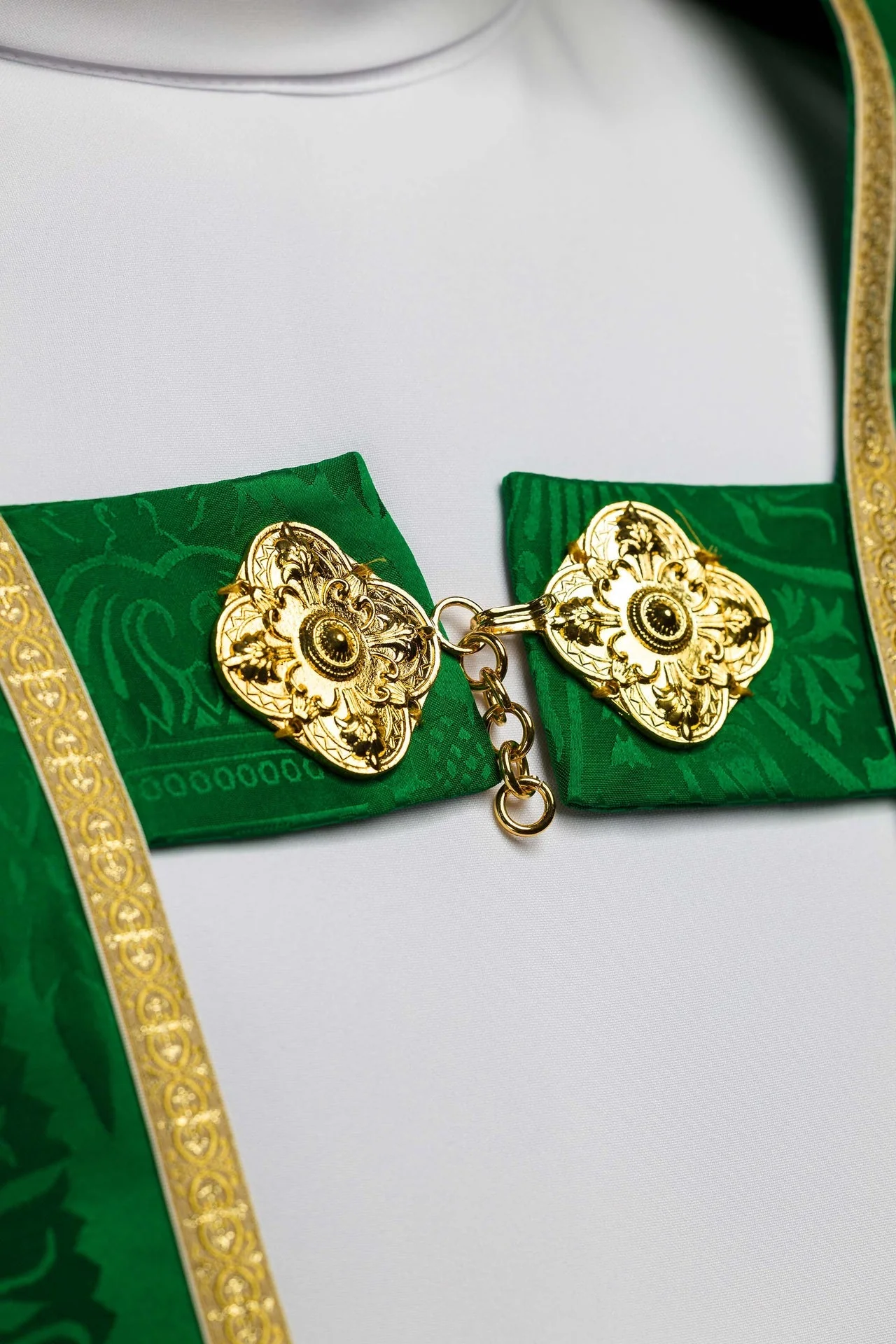 Plain Green Roman Cope Made of Jacquard Fabric - Image 4