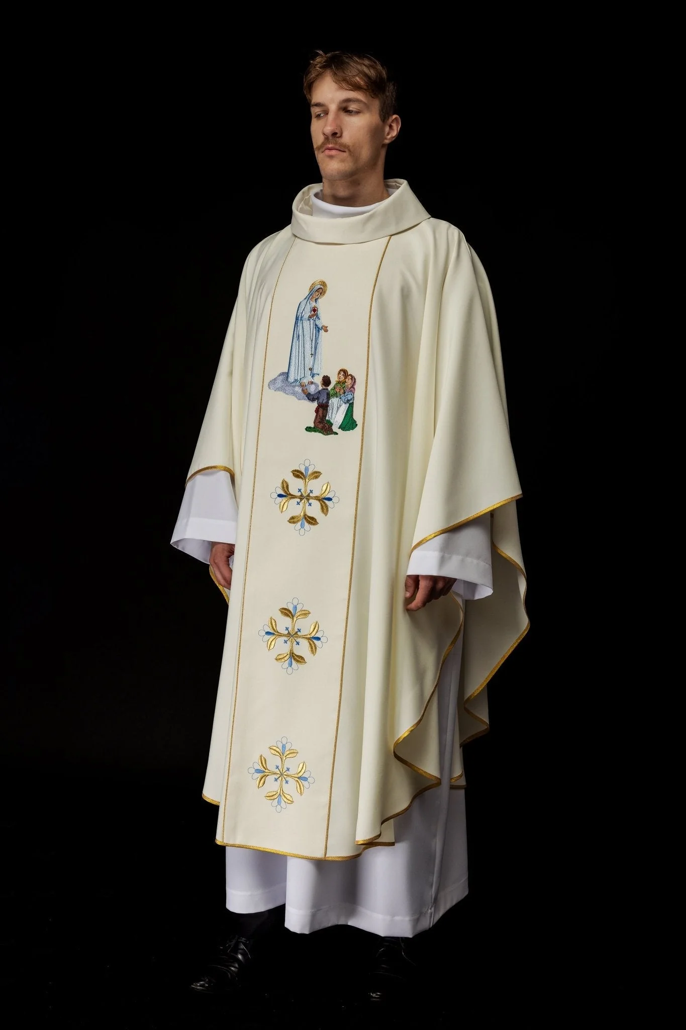 Priest chasuble in ivory with the image of Our Lady of Fatima - Image 7