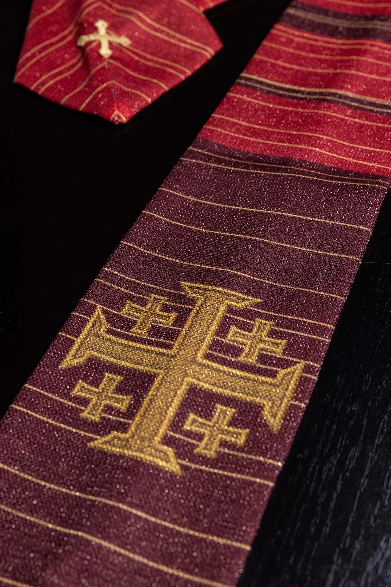 Printed Chasuble with Jerusalem Cross – Red - Image 10