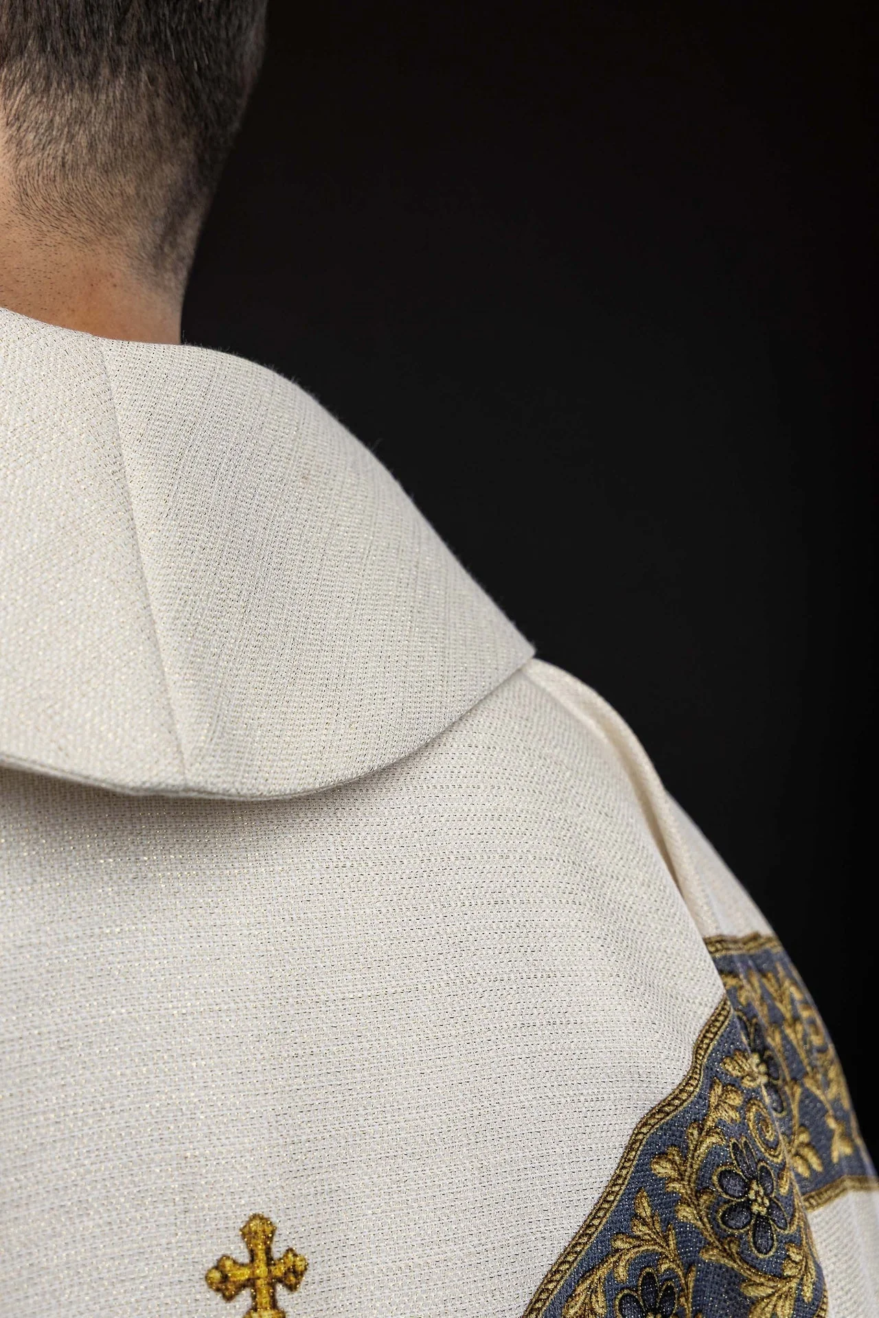 Printed chasuble with the image of Our Lady of the Assumption - Image 6