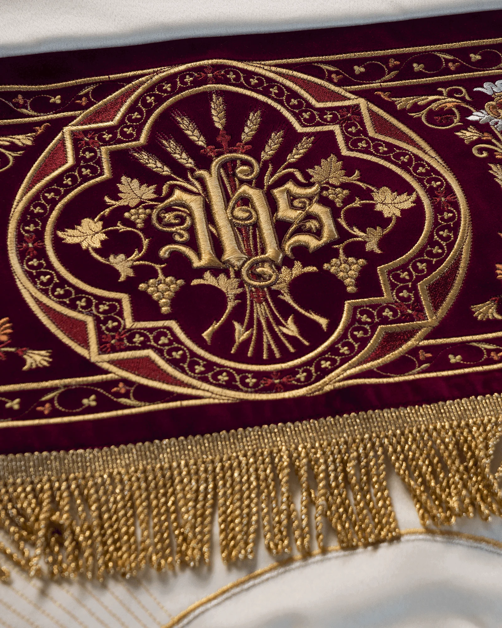 Processional canopy for Corpus Christi made of maroon velvet 55 in x 63 in - Image 3