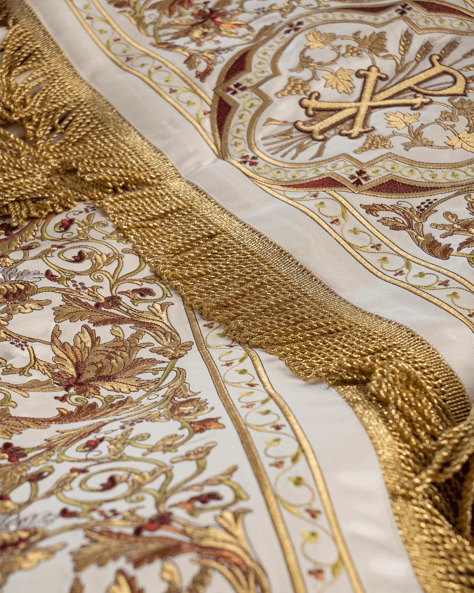Processional canopy in bigger size 63 in × 79 in (160 cm x 200 cm) - Image 5