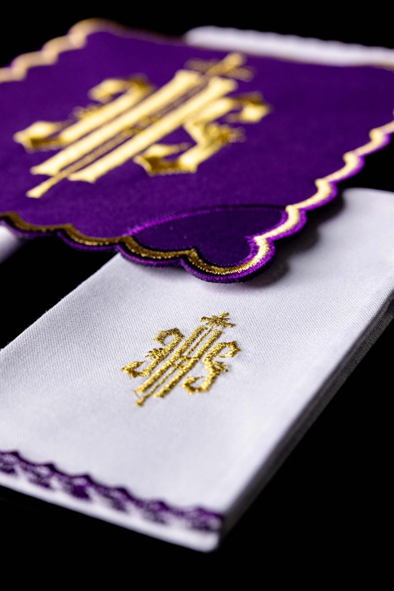 Purple chalice Linens in Purple with IHS emboroidery - Image 4