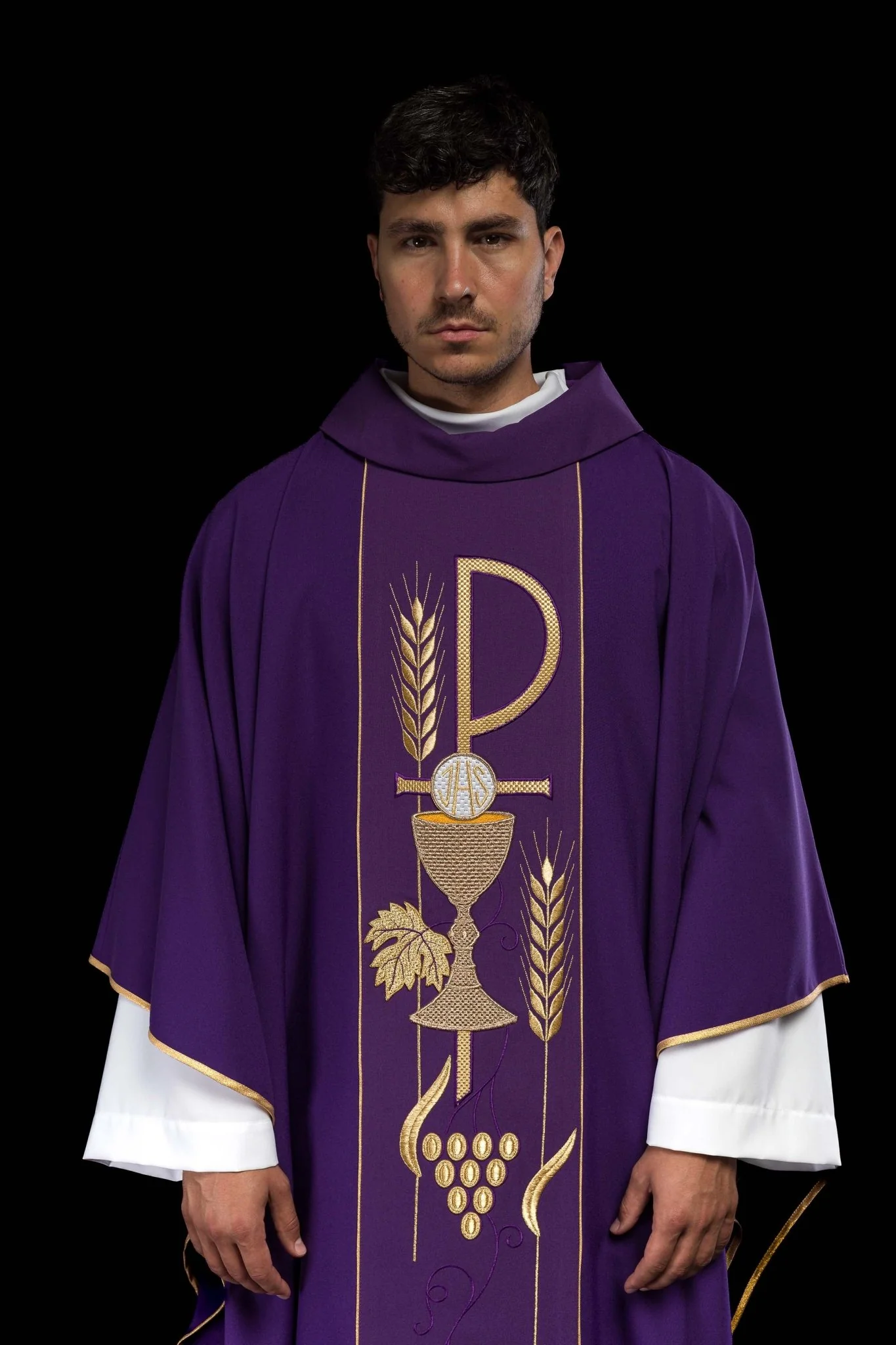 Purple chasuble embroidered with IHS Chalice pattern - Image 2