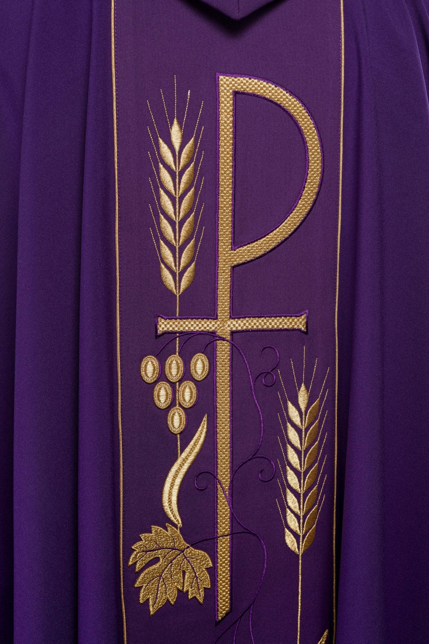 Purple chasuble embroidered with IHS Chalice pattern - Image 7