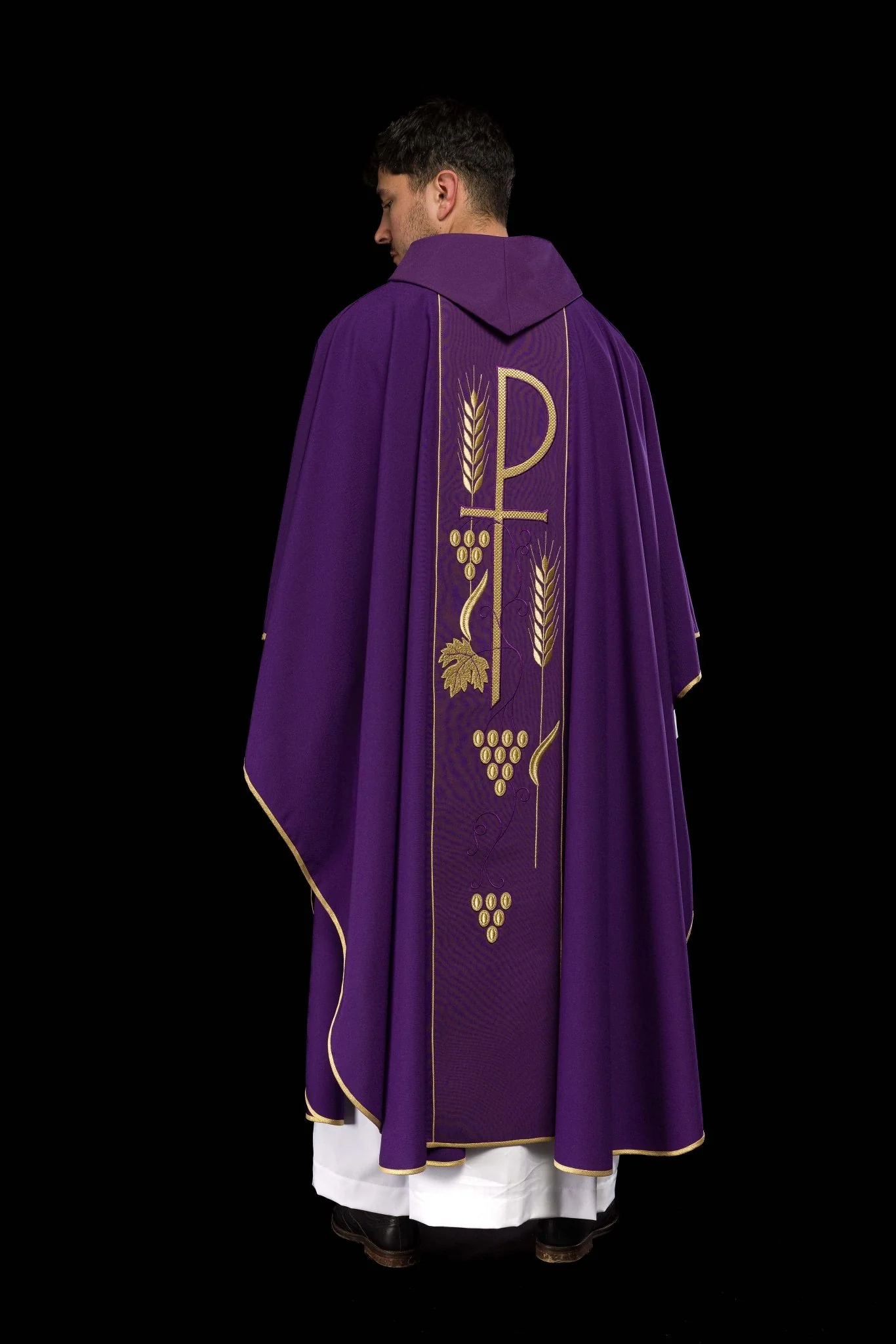 Purple chasuble embroidered with IHS Chalice pattern - Image 8