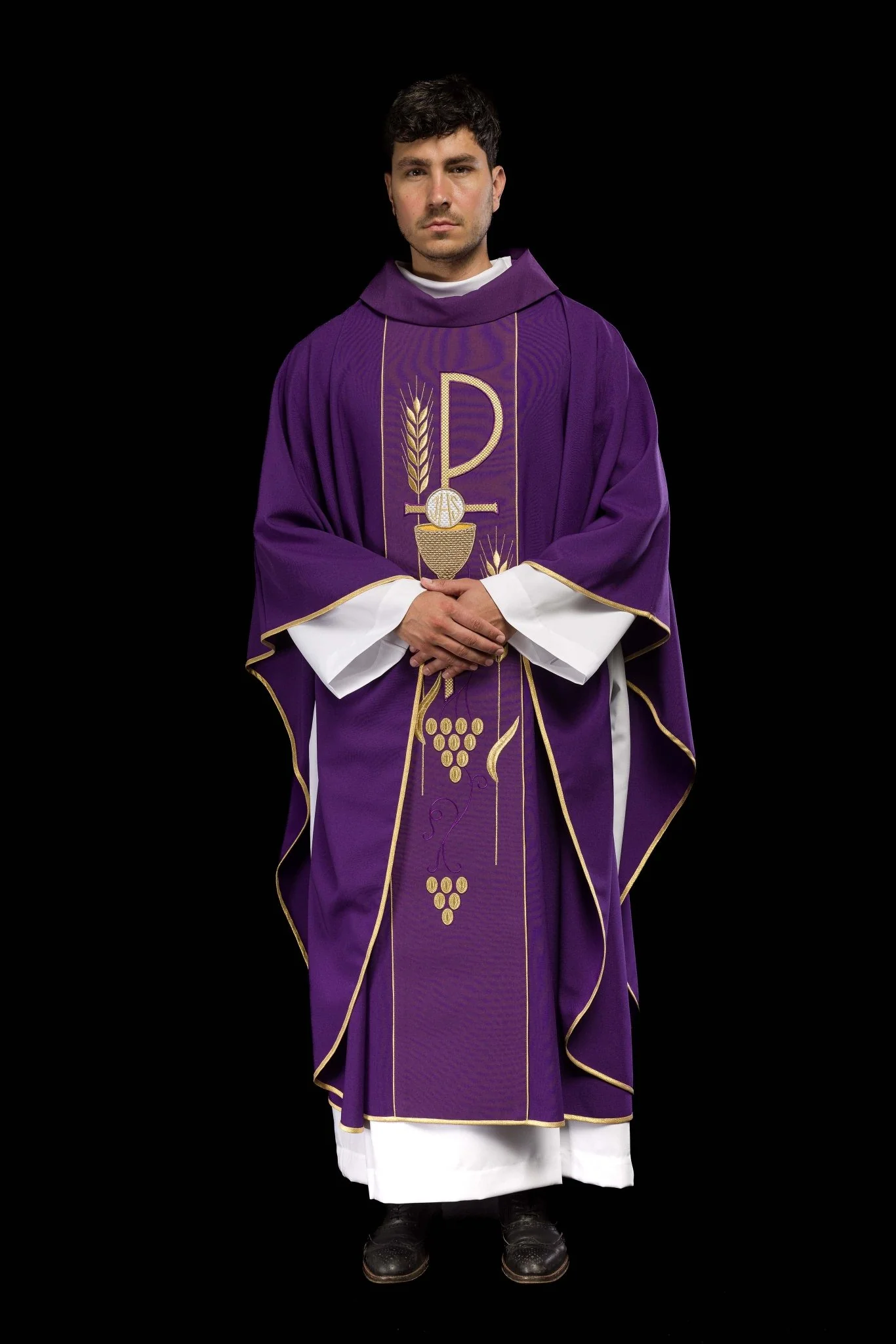Purple chasuble embroidered with IHS Chalice pattern - Image 9