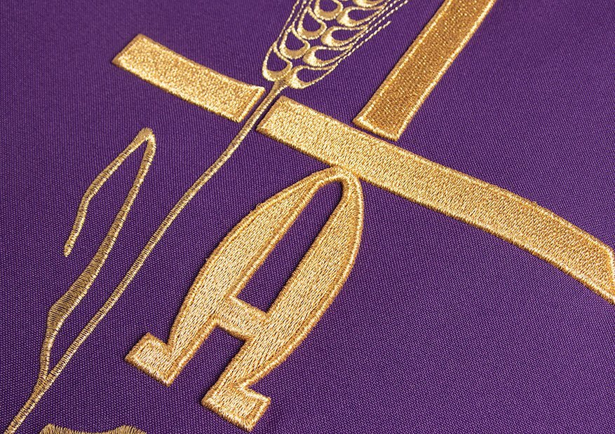 Purple chasuble with cross and alfa omega symbols - Image 5