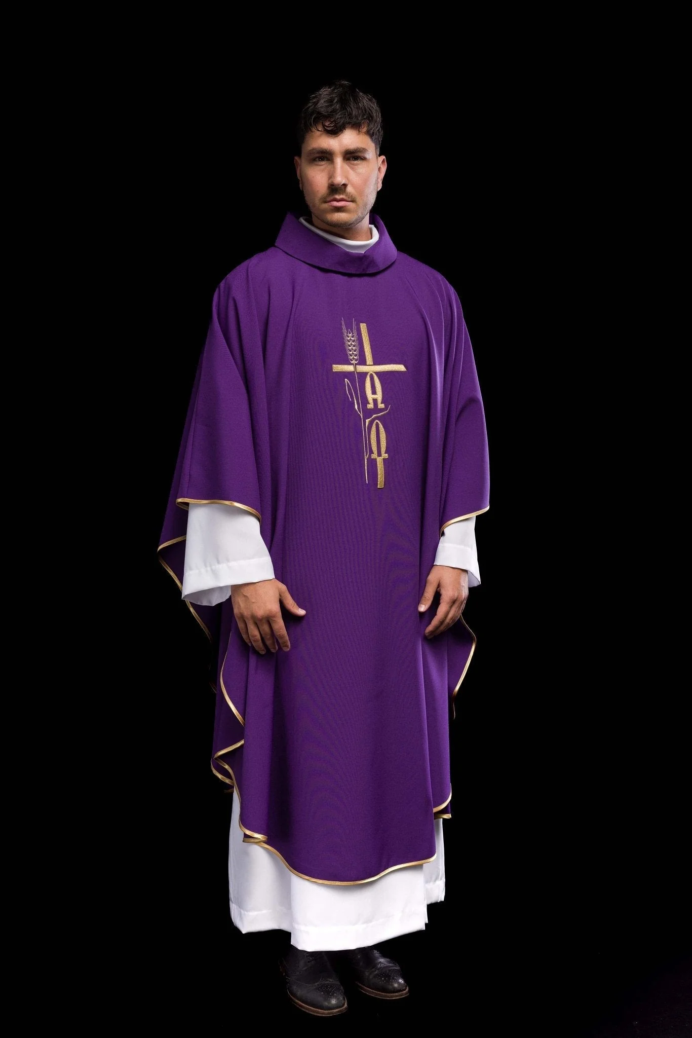 Purple chasuble with cross and alfa omega symbols - Image 8