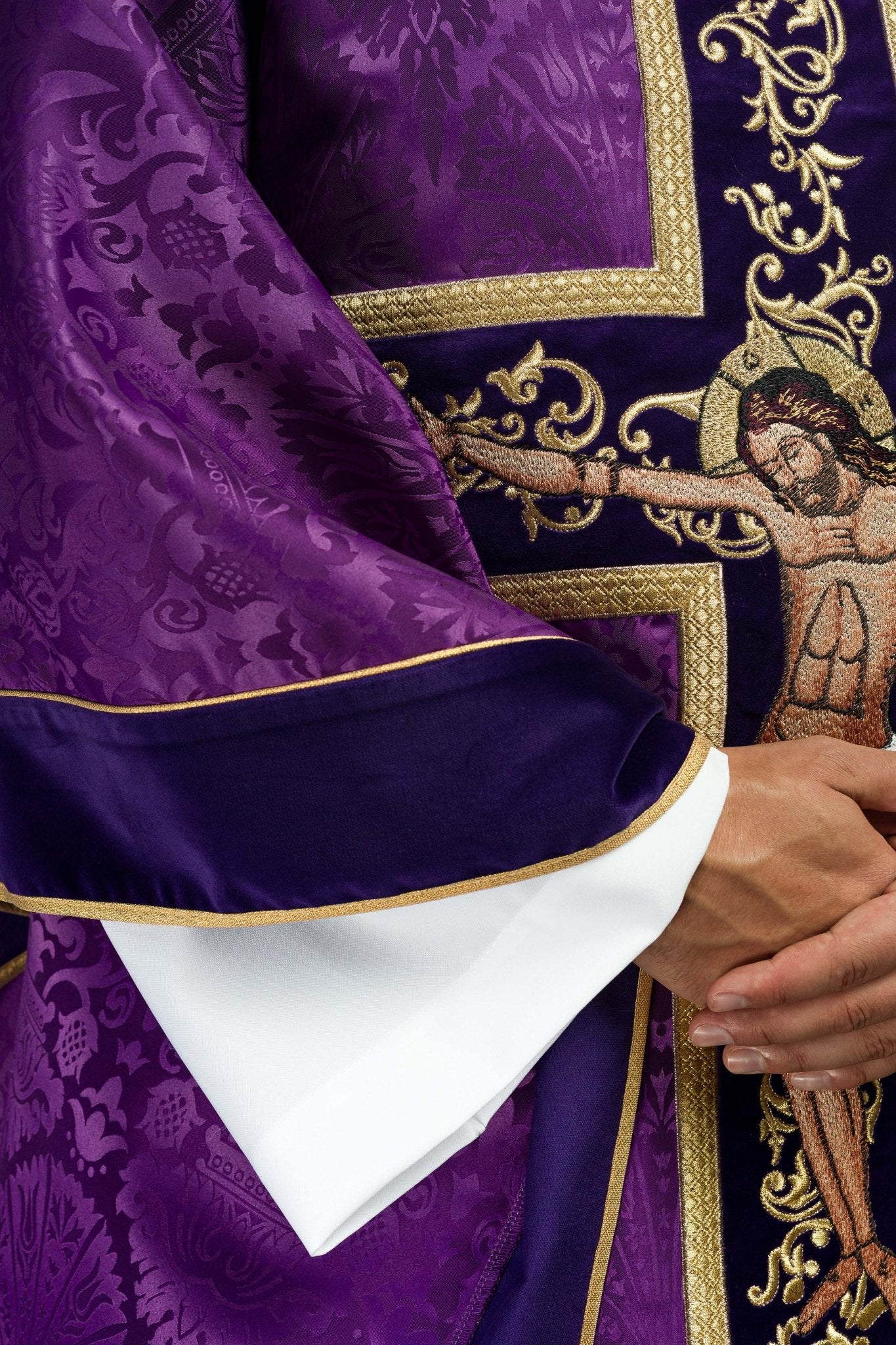 Purple chasuble with Jesus Christ on Cross embroidery - Image 4