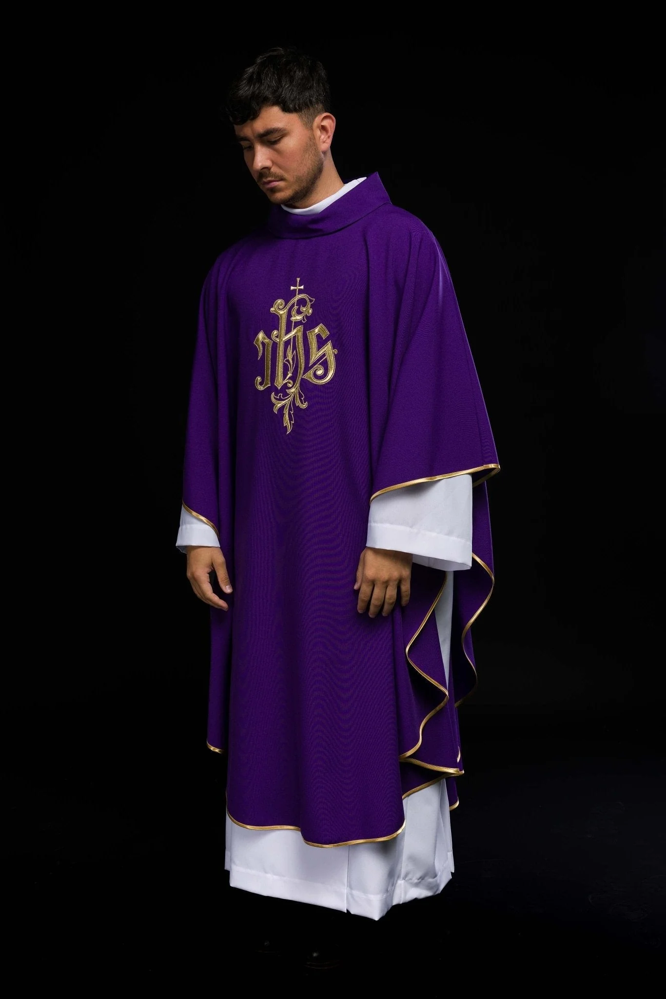 Purple chasuble with JHS gold symbol - Image 2
