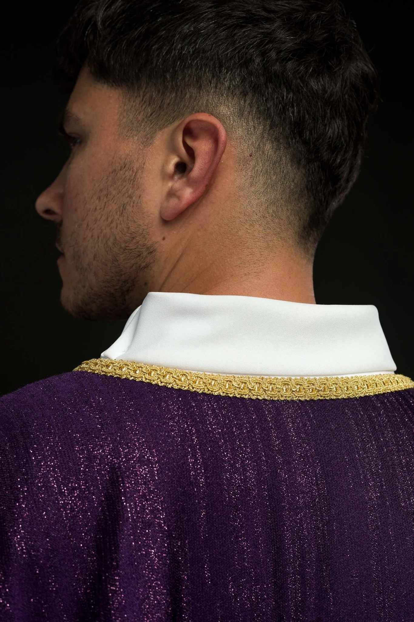 Purple Liturgical Chasuble with Embroidered Cross – Decorative Fabric - Image 6
