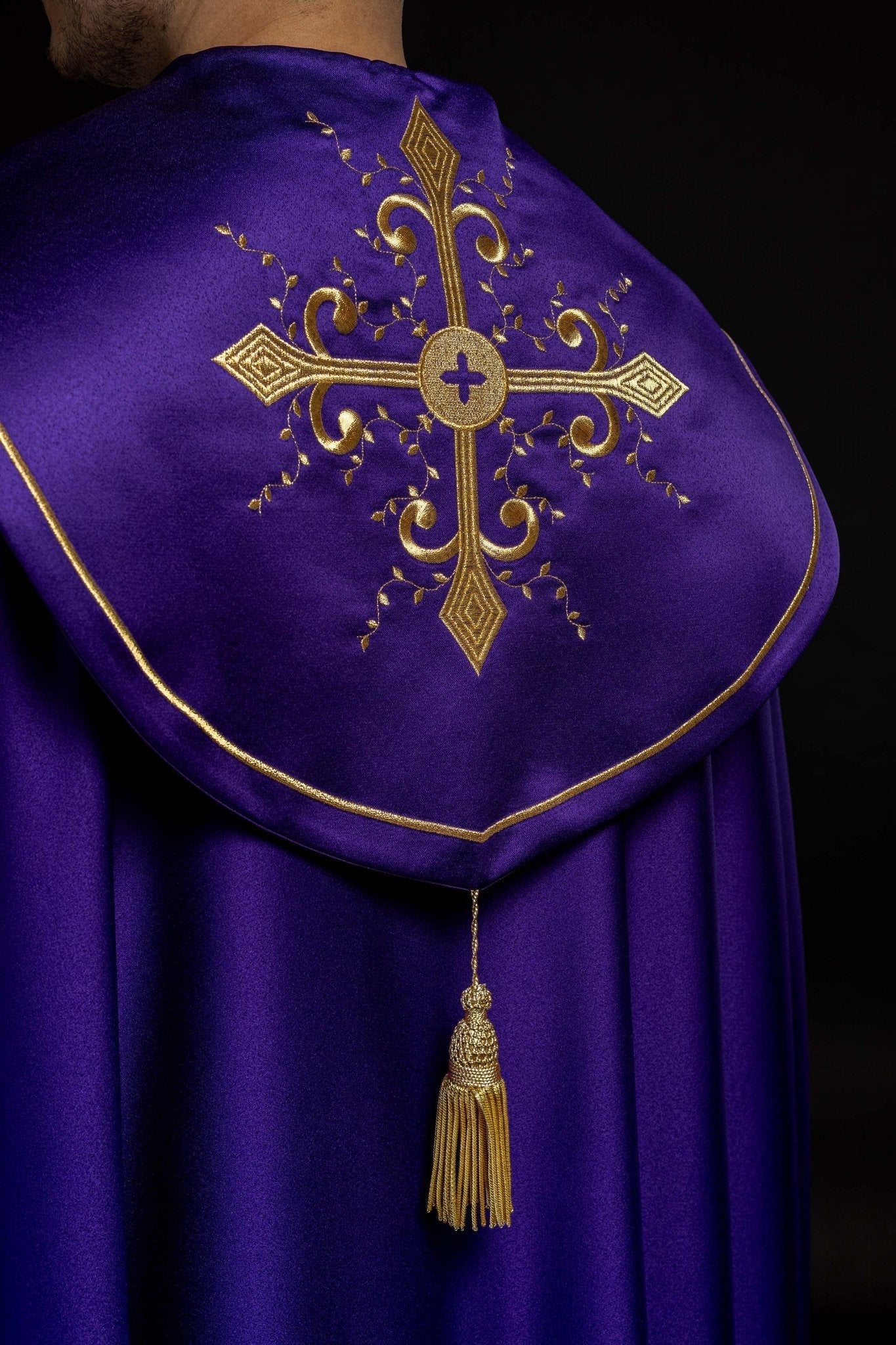 Purple priests cope emboidered - Image 5