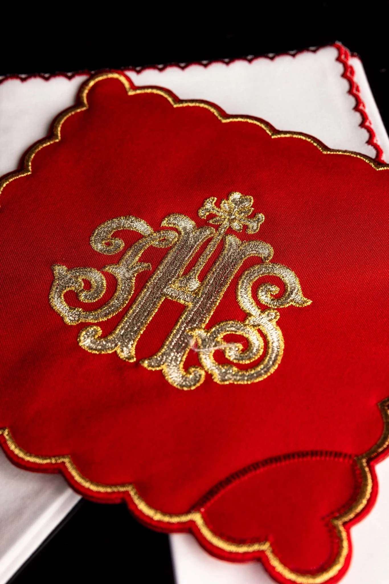 Red Chalice Linen set with IHS motif - Image 4