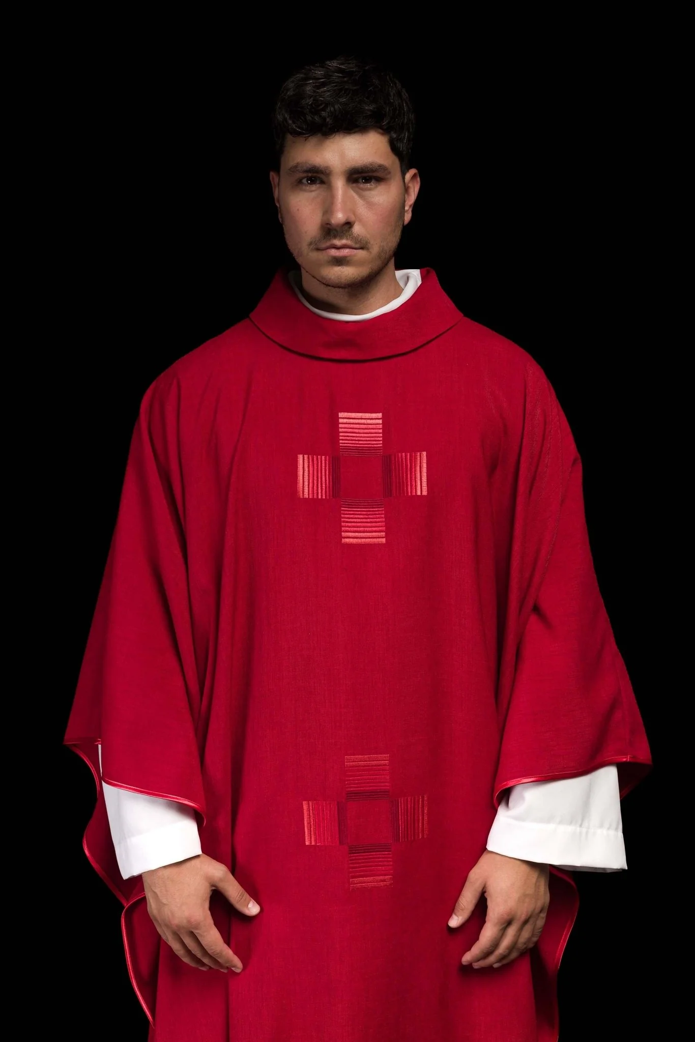 Red chasuble embroidered with crosse