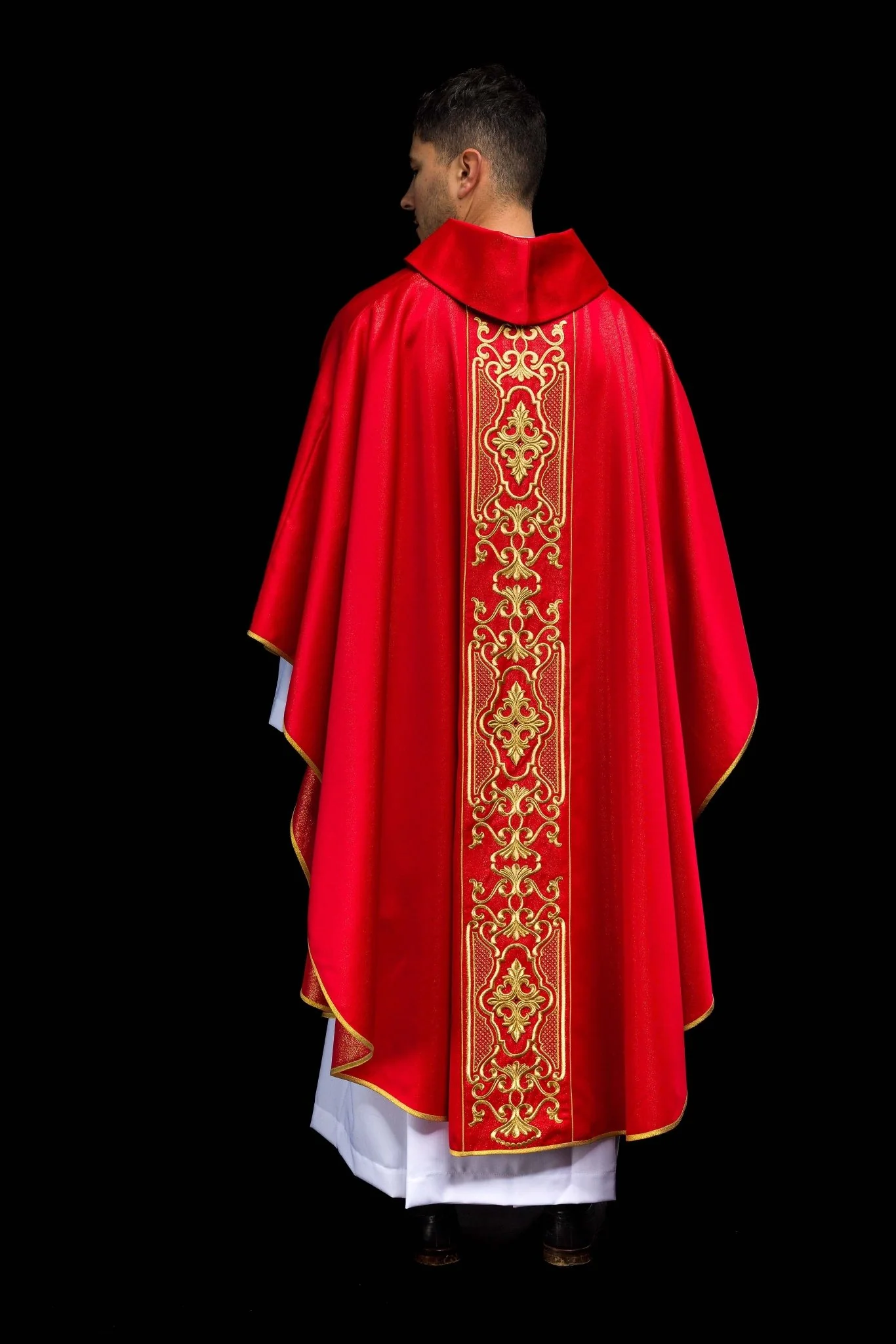 Red chasuble on shiny fabric - Image 8