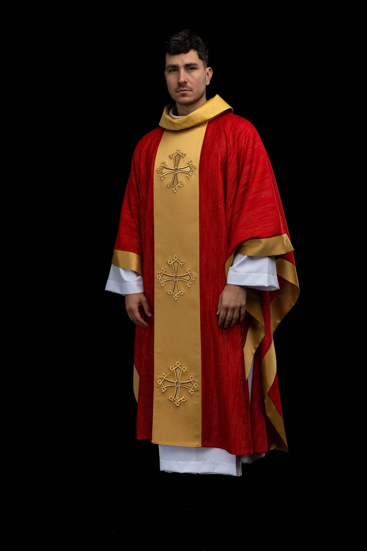 Red chasuble with an embroidered cross motif and a decorative fabric orphrey panel - Image 8