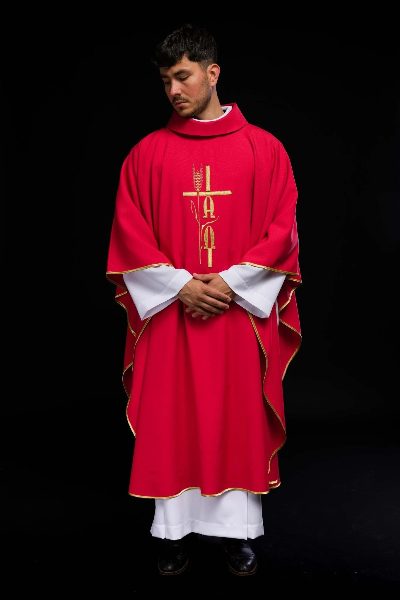 Red chasuble with cross and alfa omega symbols - Image 8