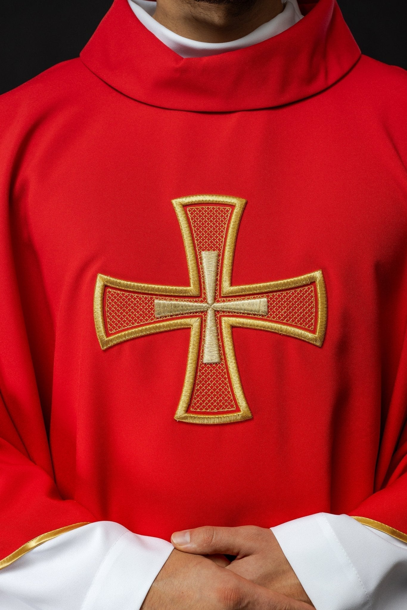 Red chasuble with mosaic red cross - Image 3