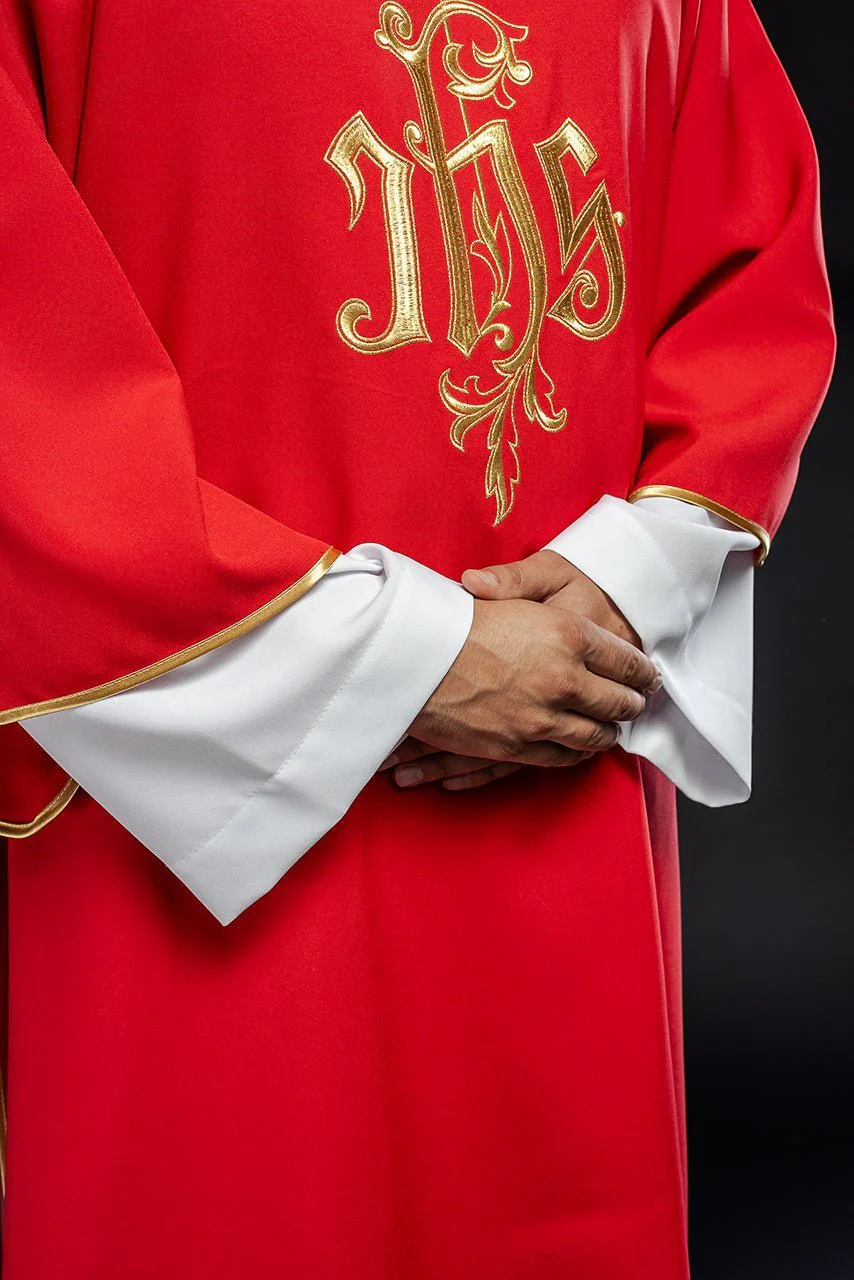Red dalmatic chasuble with gold IHS - Image 4