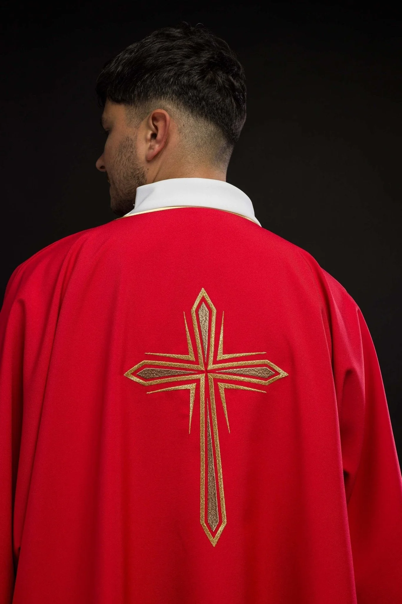 Red dalmatic with embroidered golden cross - Image 4