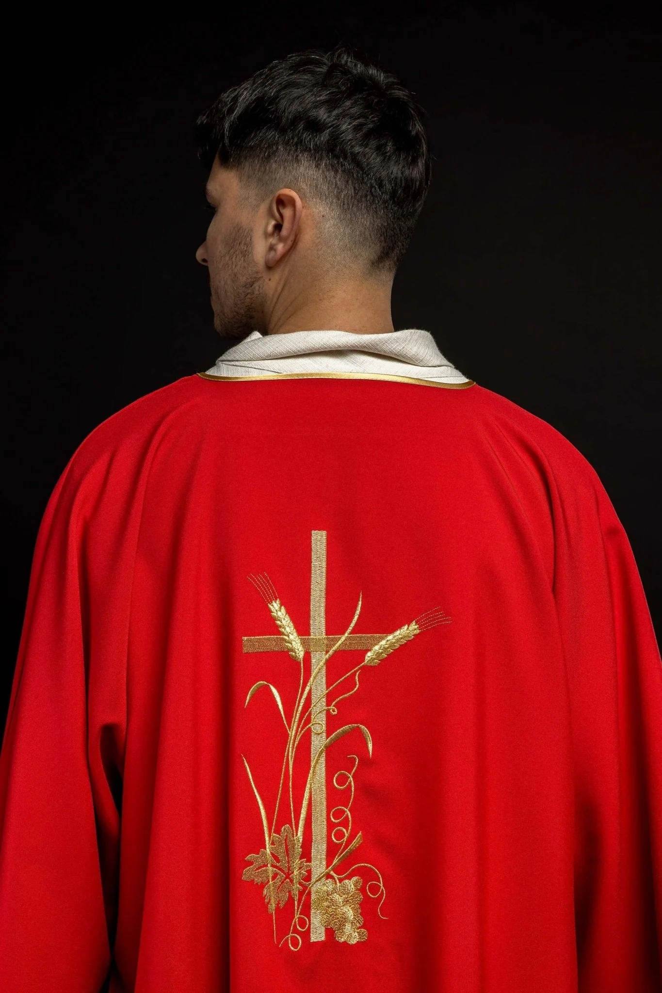 Red dalmatic with golden embroidery of the Pax cross - Image 7