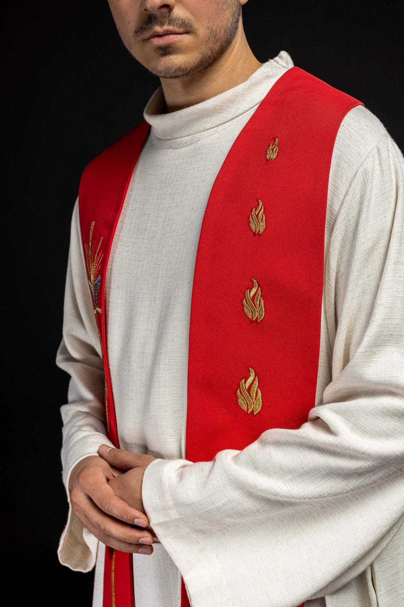 Red embroidered Holy Spirit and tongues of fire stole - Image 4