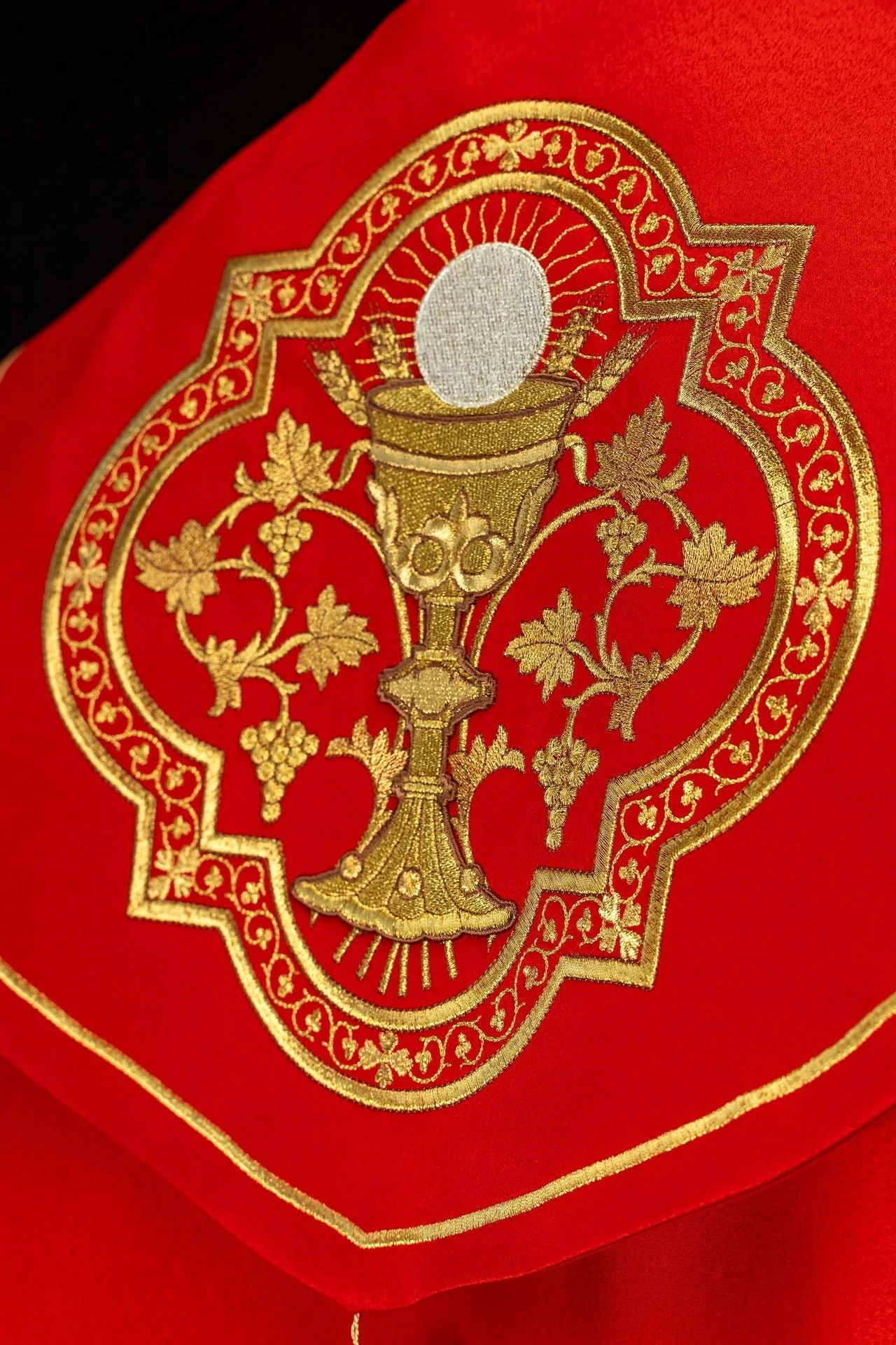Red embroidered liturgical cope with a chalice motif - Image 6