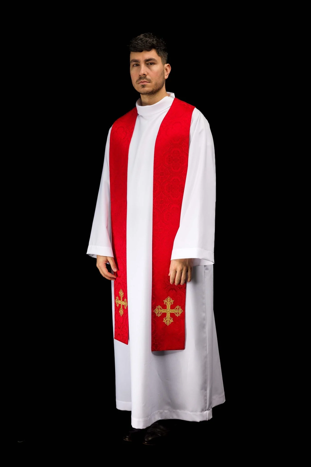 Red jacquard stole embroidered with a cross motif - Image 7