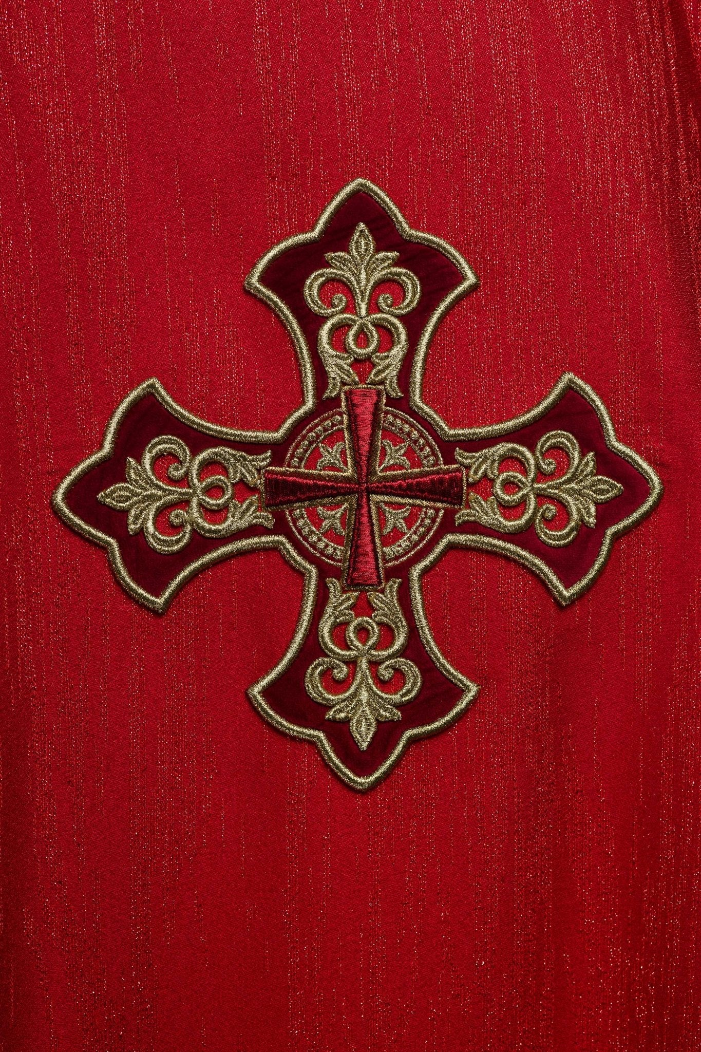 Red liturgical chasuble with embroidered cross on decorative fabric - Image 3