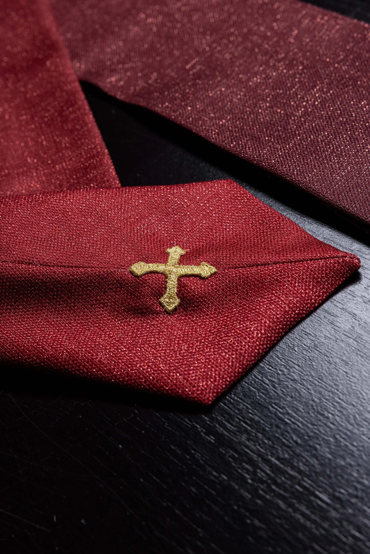 Red printed Pax chasuble with rich gold ornamentation - Image 13
