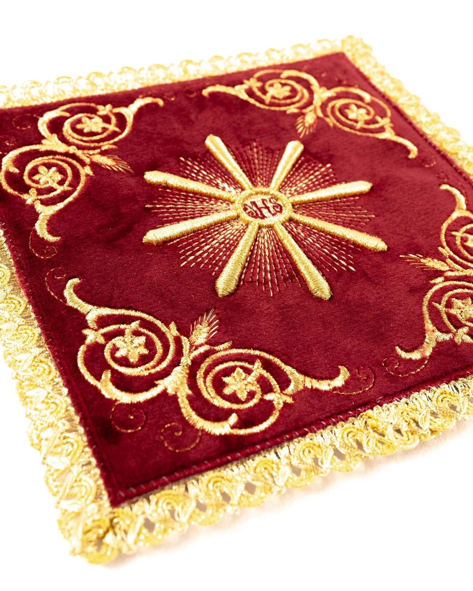 Red velvet embroidered chalice linens set - Image 2