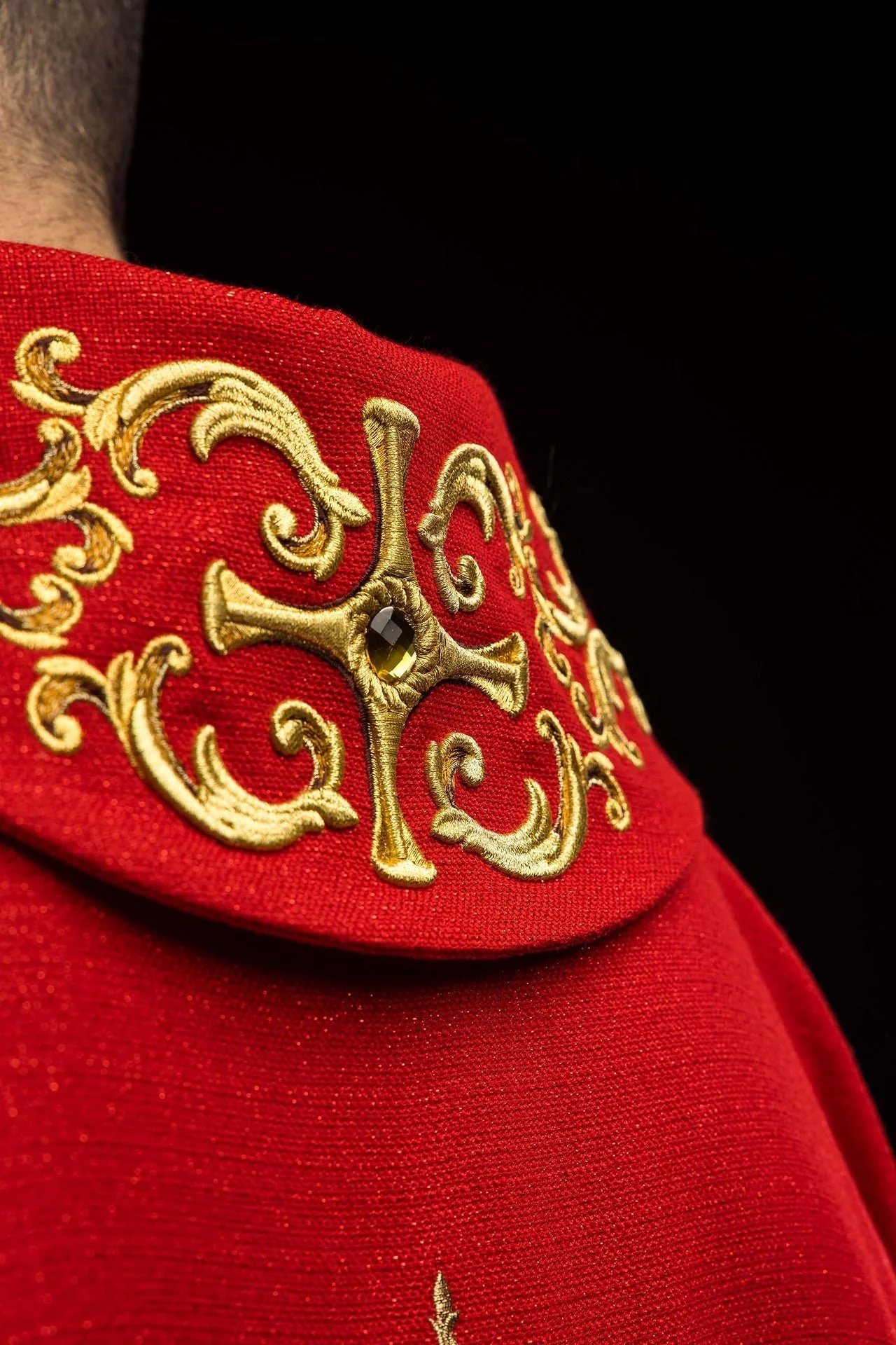 Richly embroidered chasuble with the image of Saint Paul red - Image 7